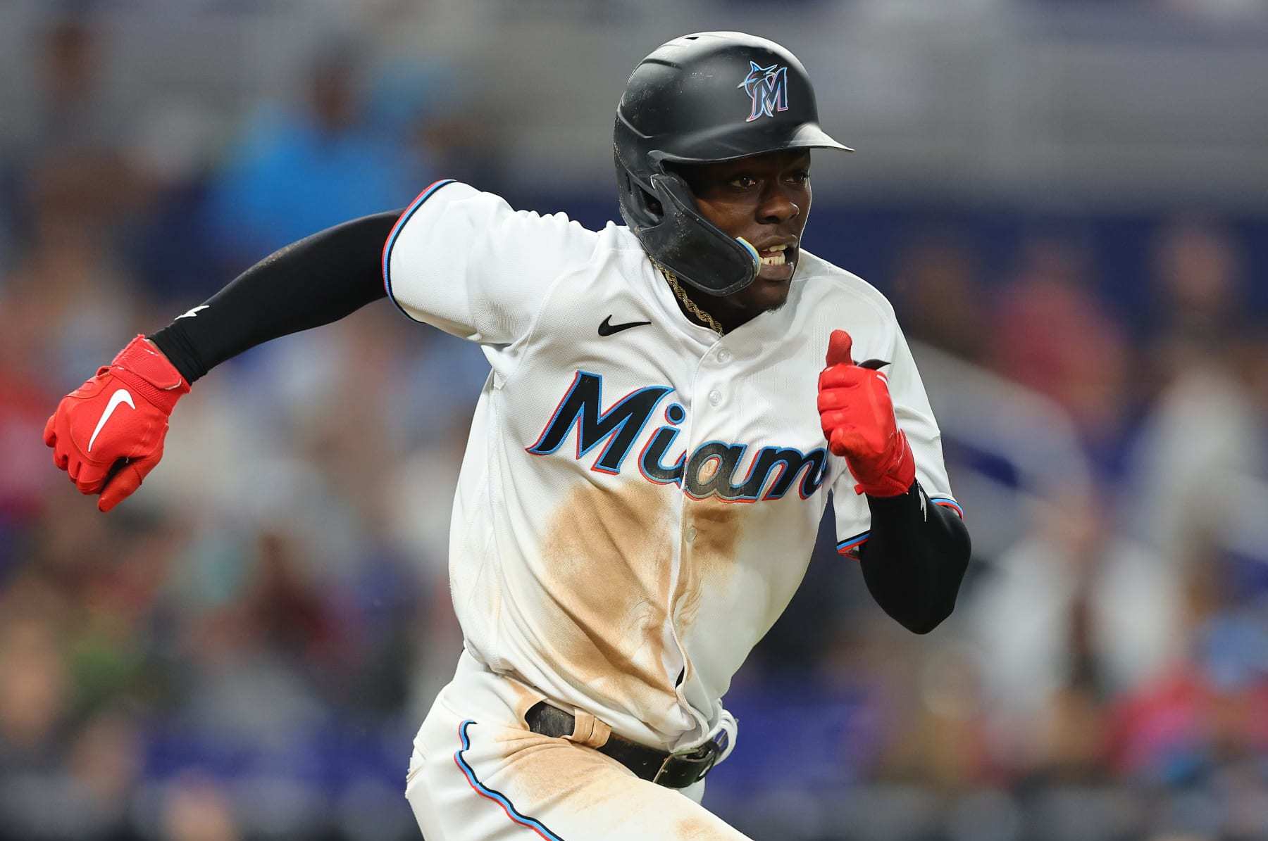 2022 Season Kickoff Auction: Miguel Rojas Game-Used Road Jersey and  Game-Used Hat from 2021 Season - Miami Marlins