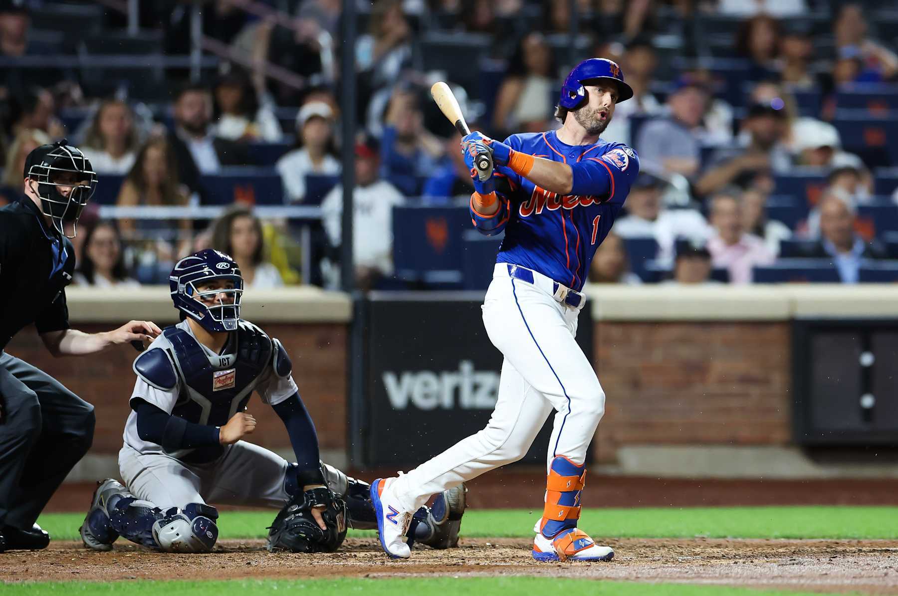 NEW YORK, NEW YORK - JUNE 26: Jeff McNeil #1 of the New York Mets in action against the New York Yankees at Citi Field on June 26, 2024 in the Queens borough of New York City. (Photo by Luke Hales/Getty Images)