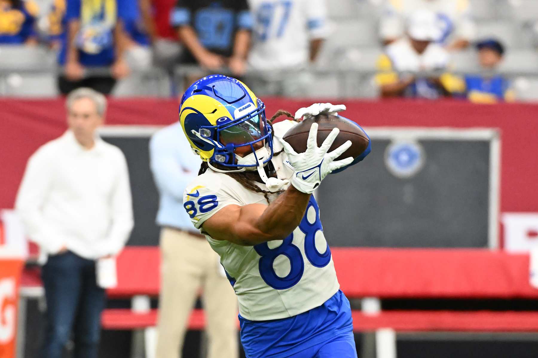 GLENDALE, ARIZONA - SEPTEMBER 15: Jordan Whittington #88 of the Los Angeles Rams prepares for a game against the Arizona Cardinals at State Farm Stadium on September 15, 2024 in Glendale, Arizona. (Photo by Norm Hall/Getty Images)