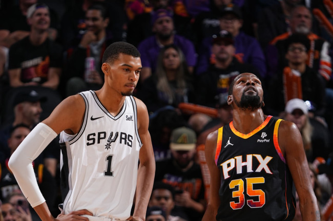 Spurs beat Suns 115 114