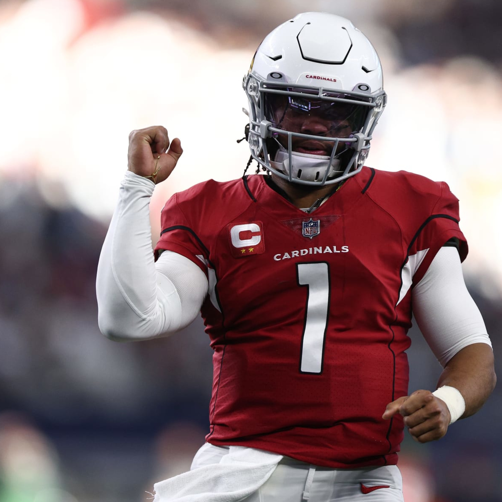 Cardinals training camp 2022: Kyler Murray's defense of clause in contract  could do more harm than good 