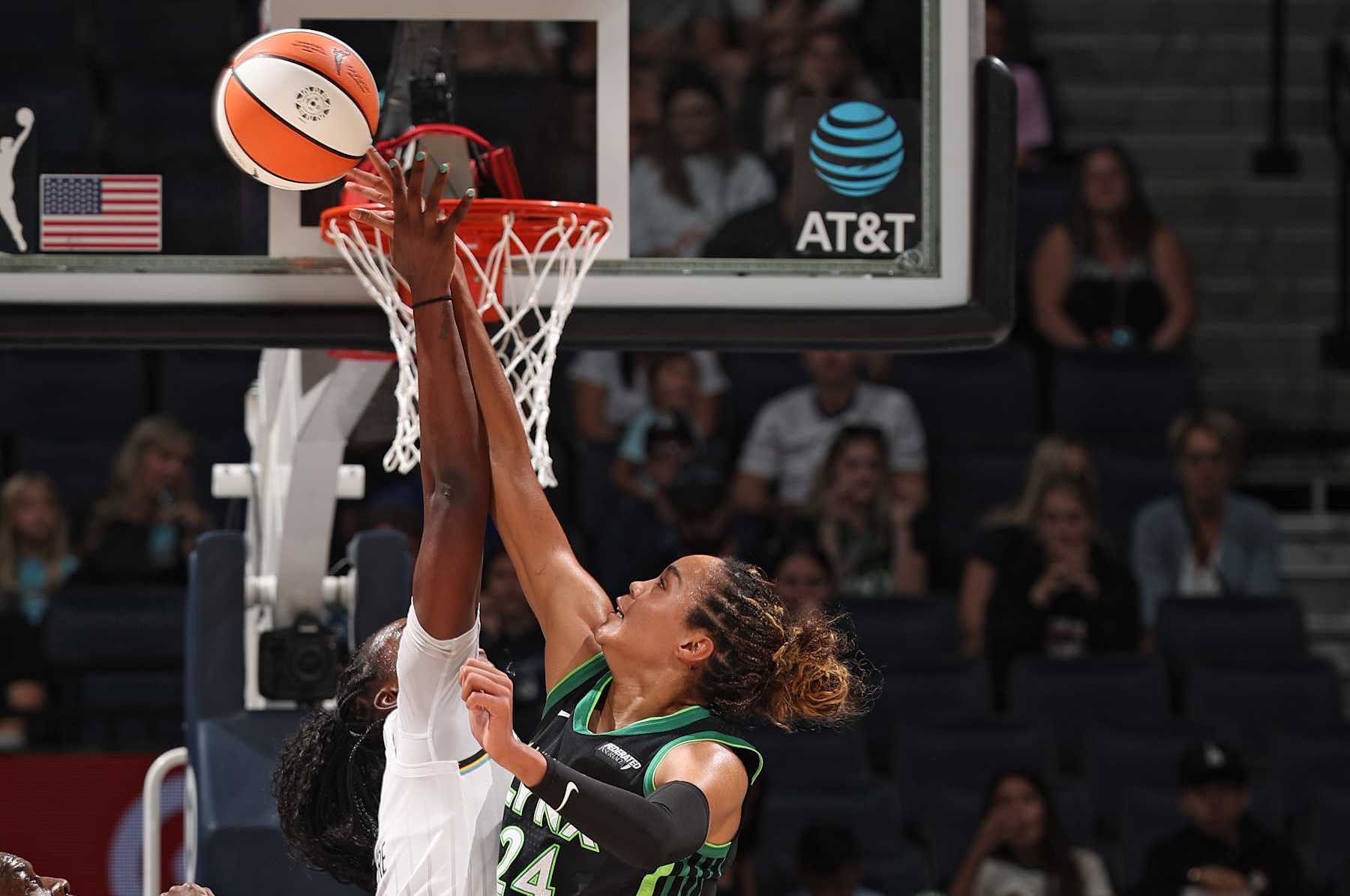 MINNEAPOLIS, MN - SEPTEMBER 1: Napheesa Collier #24 of the Minnesota Lynx plays defense during the game against the Chicago Sky on September 1, 2024 at Target Center in Minneapolis, Minnesota. NOTE TO USER: User expressly acknowledges and agrees that, by downloading and or using this Photograph, user is consenting to the terms and conditions of the Getty Images License Agreement. Mandatory Copyright Notice: Copyright 2024 NBAE (Photo by David Sherman/NBAE via Getty Images)