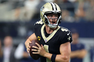 NFL Rumors: Saints' Derek Carr Fined for Michael Jackson TD Dance Move vs. Cowboys