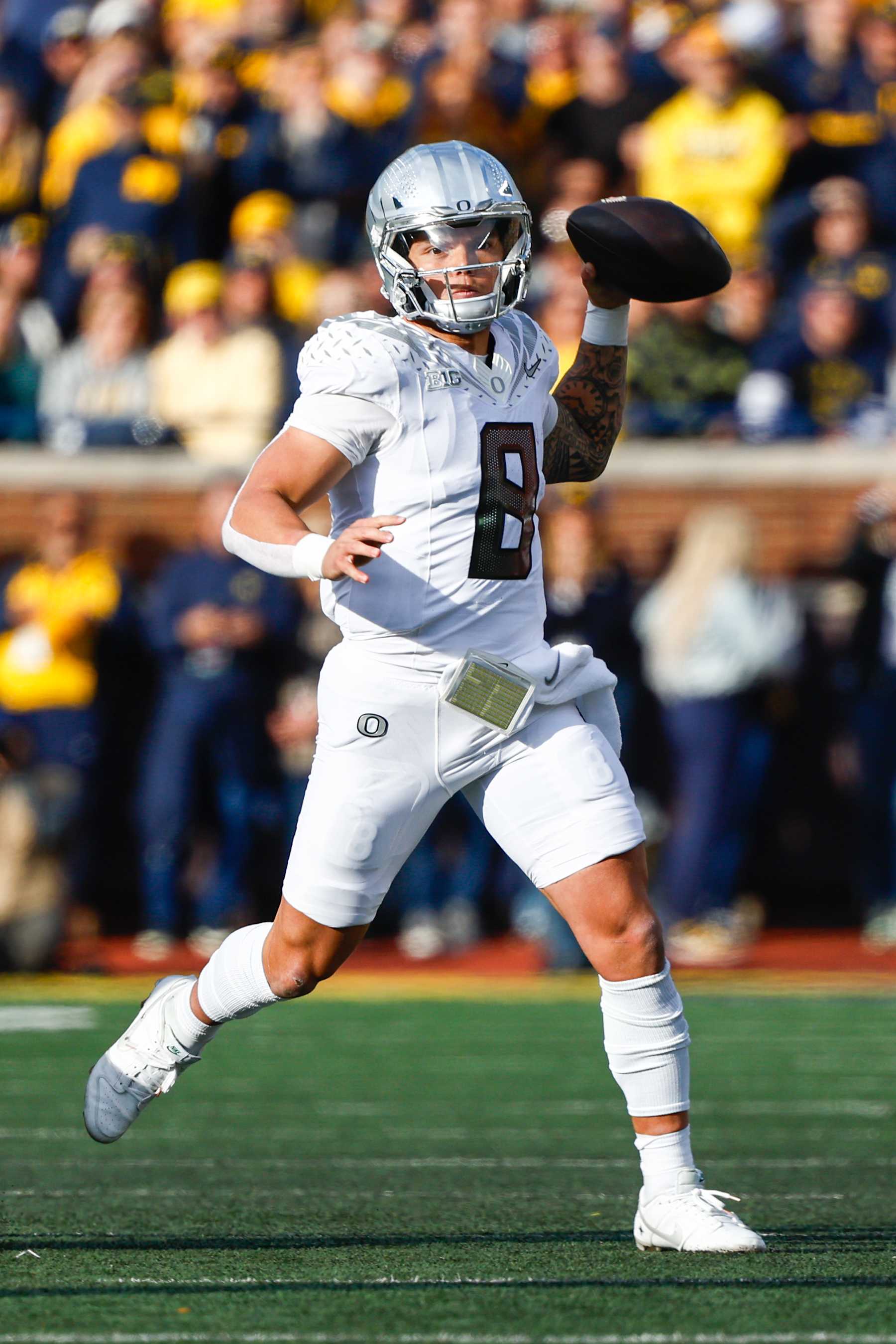 Oregon quarterback Dillon Gabriel