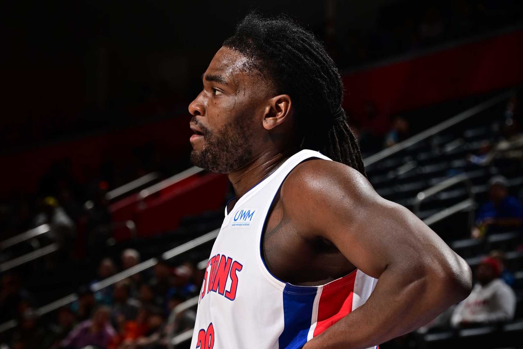 DETROIT, MI - JANUARY 28: Isaiah Stewart #28 of the Detroit Pistons looks on during the game against the Oklahoma City Thunder on January 28, 2024 at Little Caesars Arena in Detroit, Michigan. NOTE TO USER: User expressly acknowledges and agrees that, by downloading and/or using this photograph, User is consenting to the terms and conditions of the Getty Images License Agreement. Mandatory Copyright Notice: Copyright 2024 NBAE (Photo by Chris Schwegler/NBAE via Getty Images)