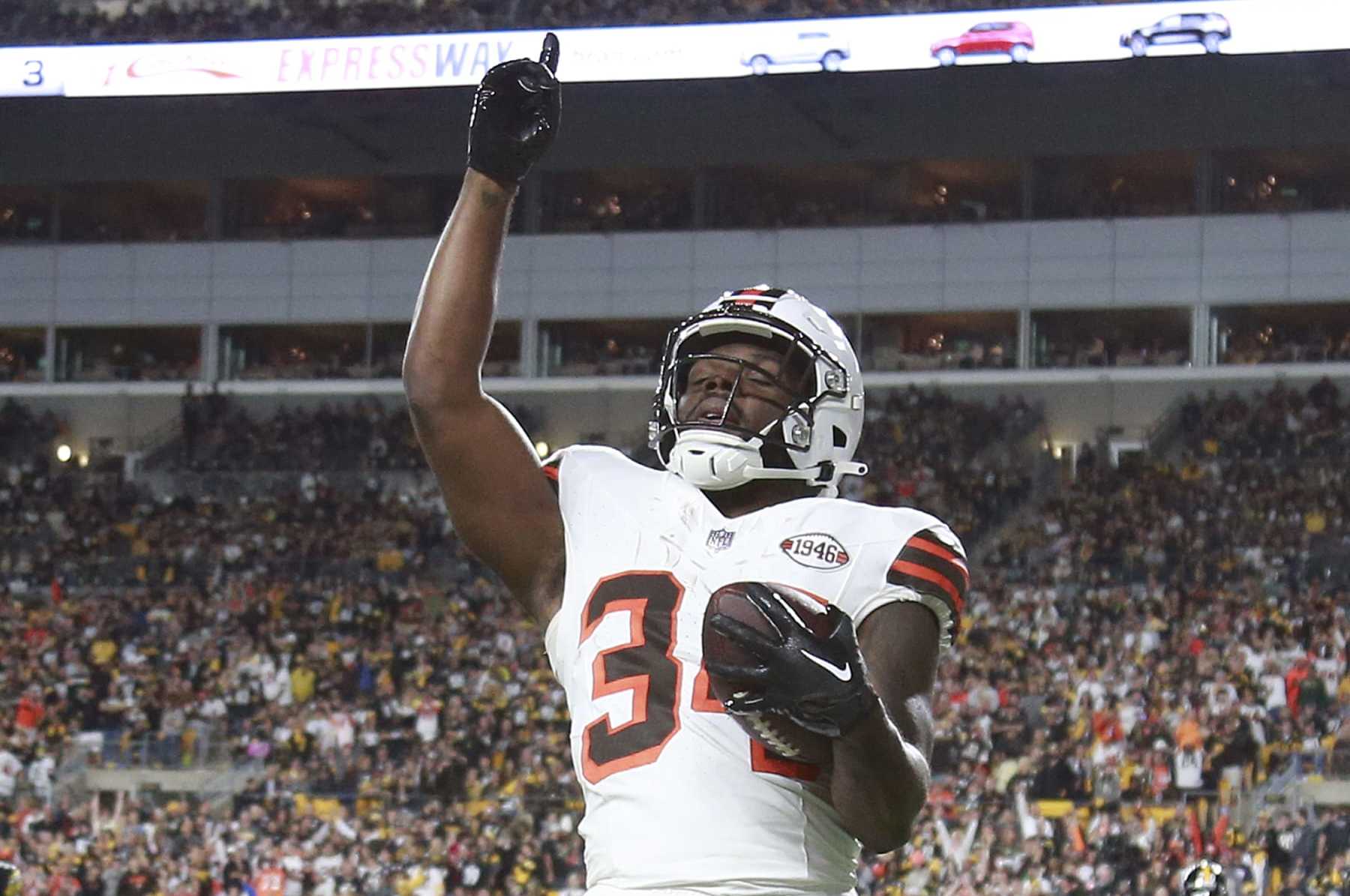 Browns' Asking Price For Running Back Kareem Hunt Reportedly Revealed 