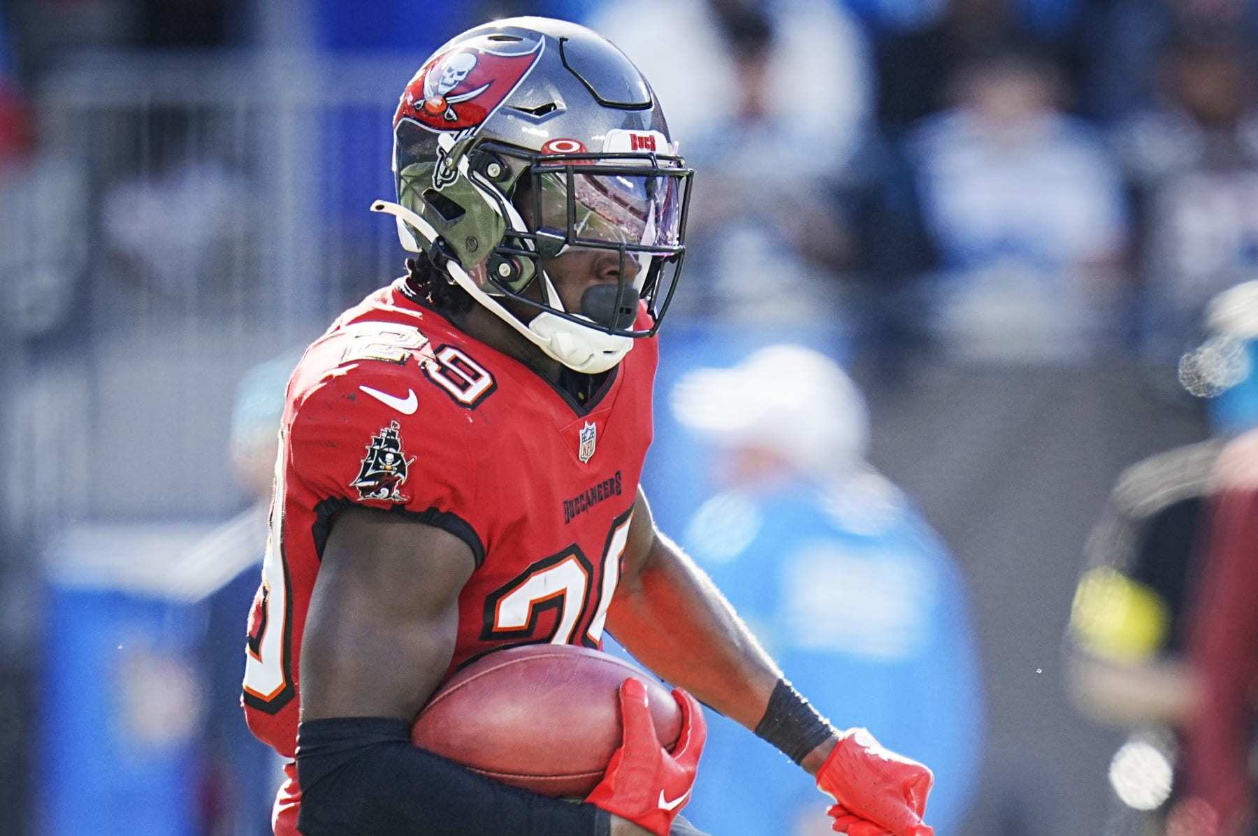 Rachaad White: Fantasy Football Waiver Wire Pickups - Week 7 (2022)