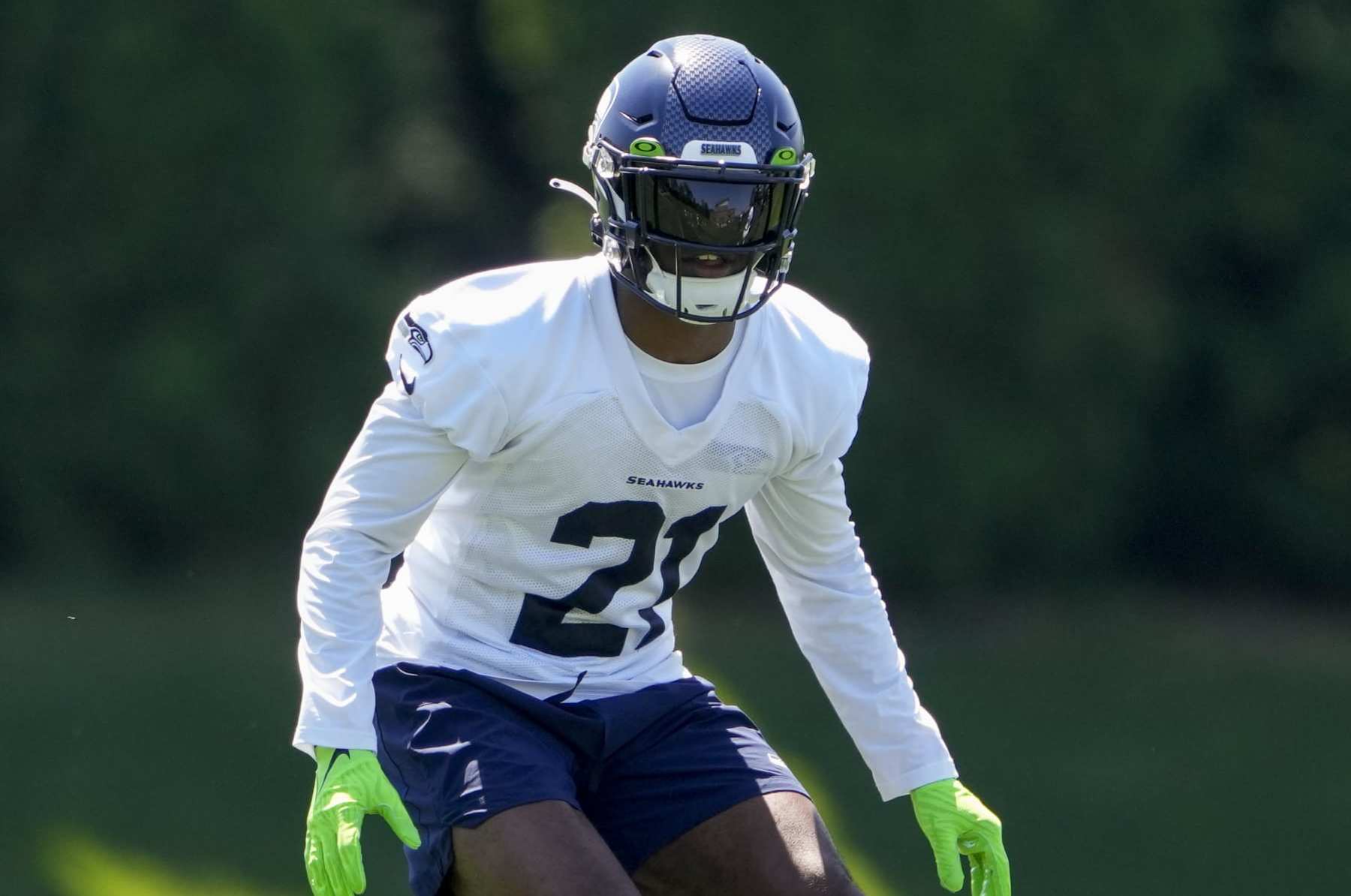 Seahawks' relentless Michael Jackson leads Devon Witherspoon