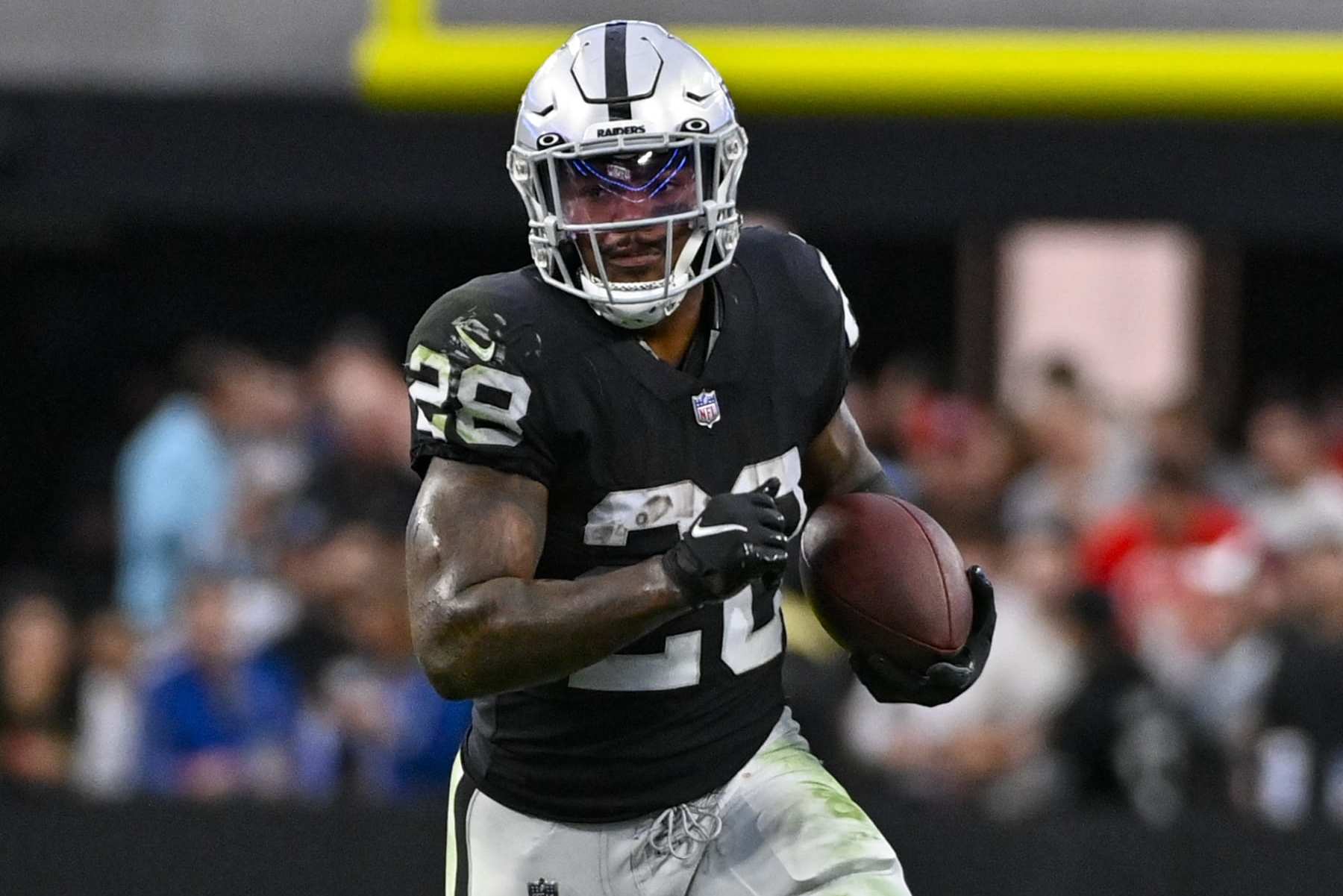 NFL News: New York Giants Work Out Free Agent RB Amidst Saquon Barkley's  Holdout