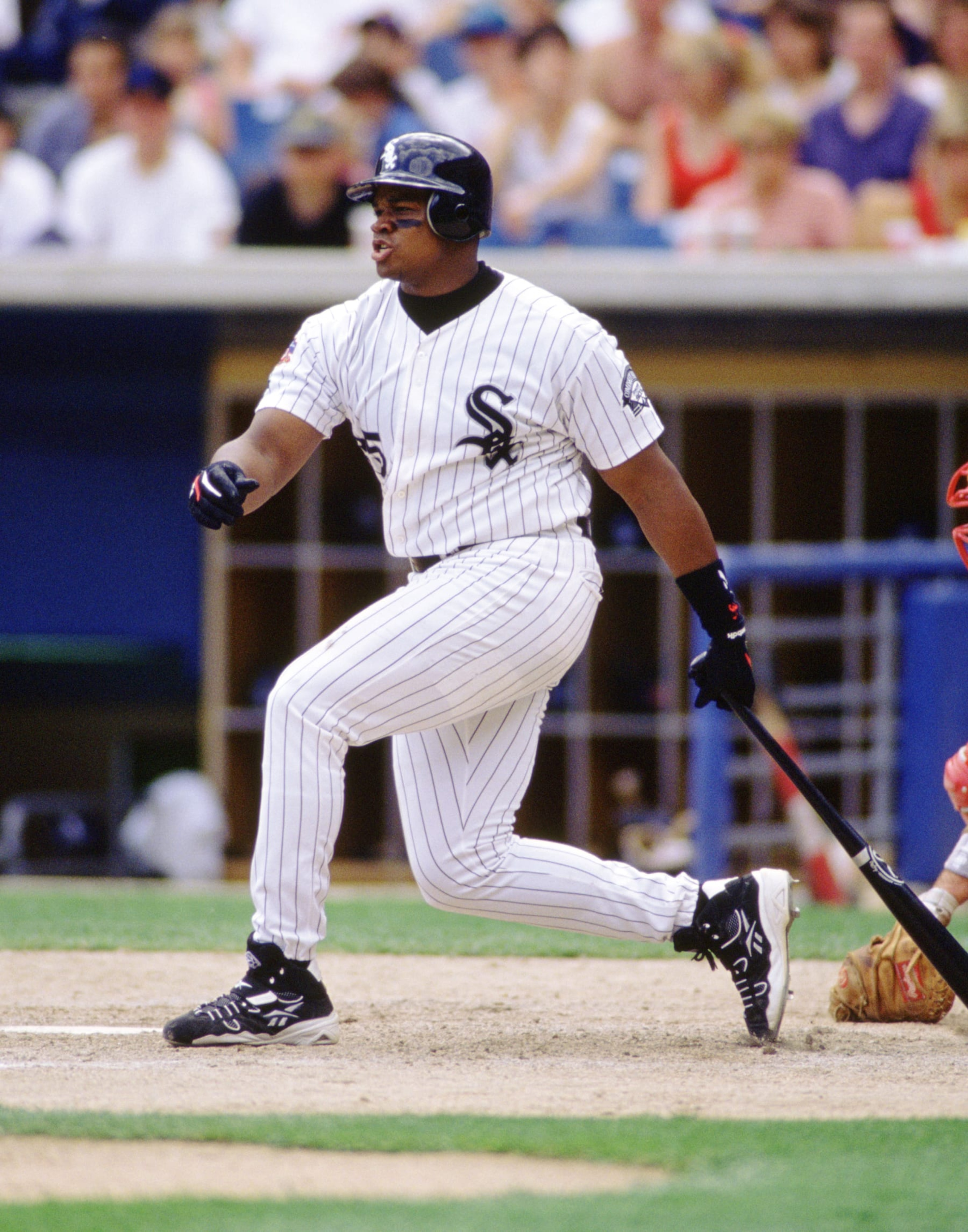 CHICAGO, IL - CIRCA 1997: Frank Thomas #35 of the Chicago White Sox at bat during a game from his 1997 season with the Chicago White Sox. Frank Thomas played for 19 years with 3 different teams, was a 5-time All-Star, 1993 and 1994 American League MVP winner and was elected to the Baseball Hall of Fame in 2014. (Photo by SPX/Diamond Images via Getty Images)