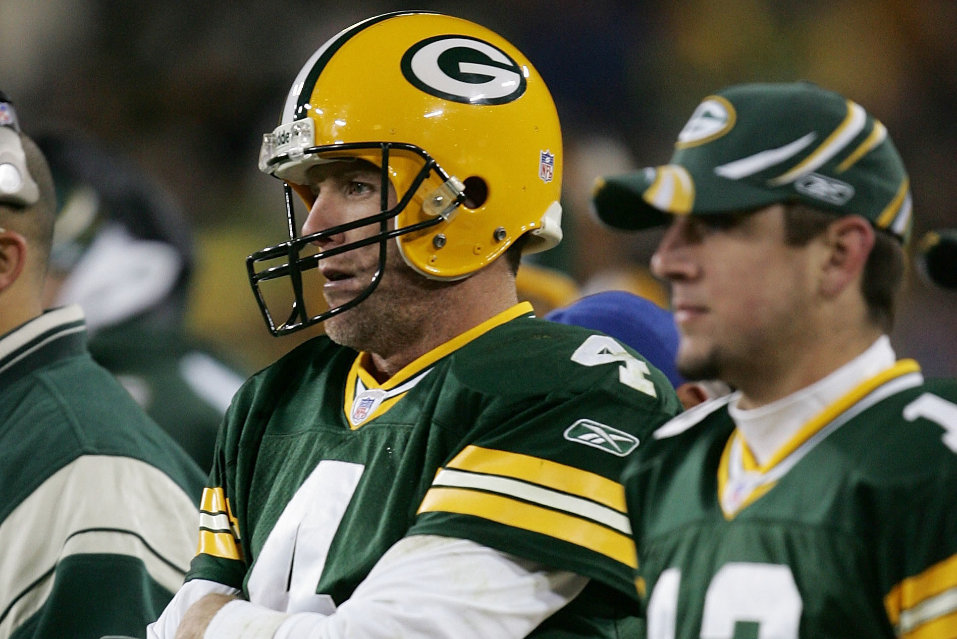 Aaron Rodgers ties Brett Favre for touchdowns in Packers history