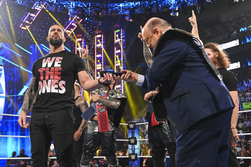 Roman Reigns returns to headline Friday's SmackDown