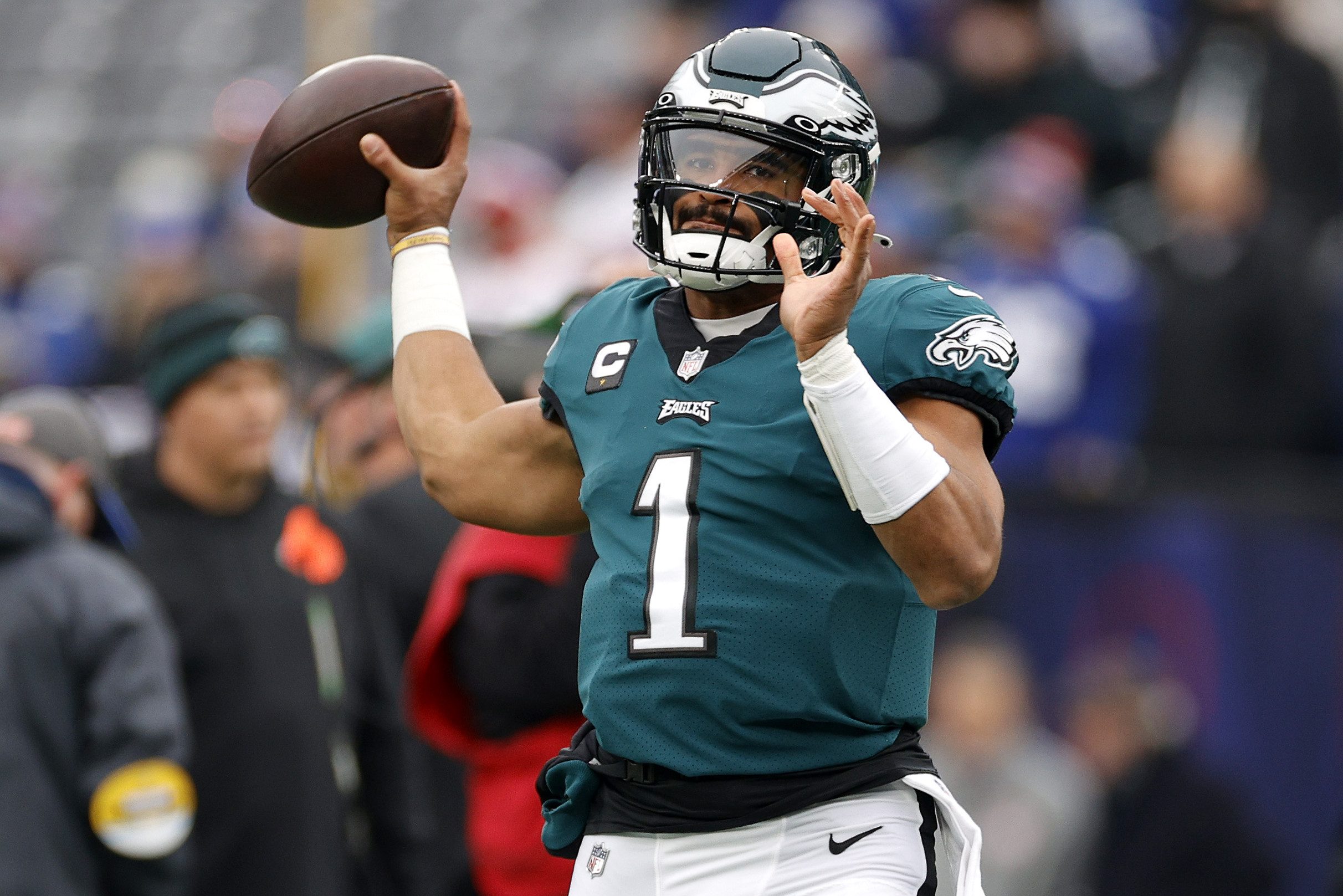 Report: Eagles QB Jalen Hurts to start against Giants