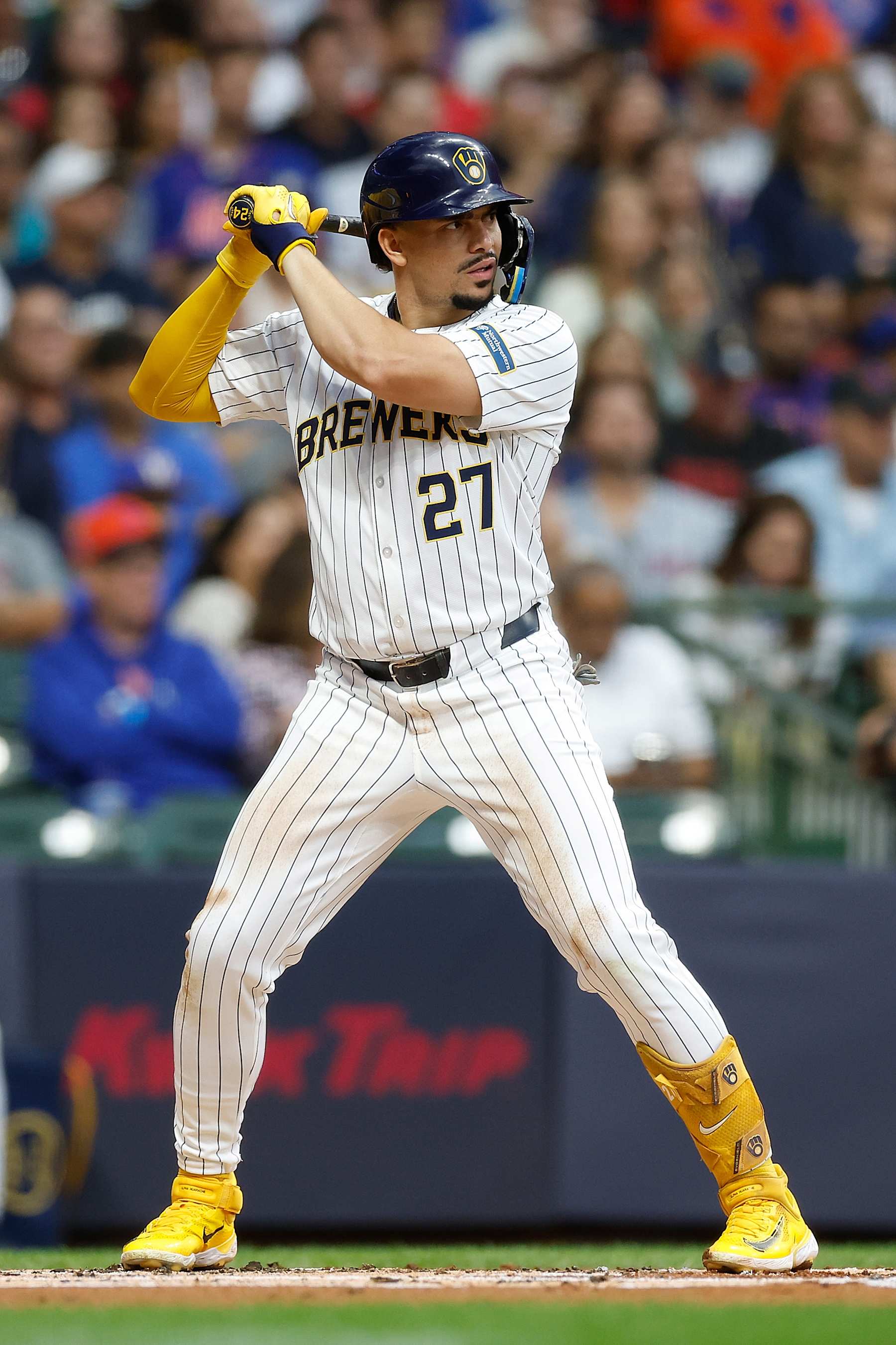 MILWAUKEE, WISCONSIN - SEPTEMBER 28: Willy Adames #27 of the Milwaukee Brewers up to bat against the New York Mets at American Family Field on September 28, 2024 in Milwaukee, Wisconsin. (Photo by John Fisher/Getty Images)