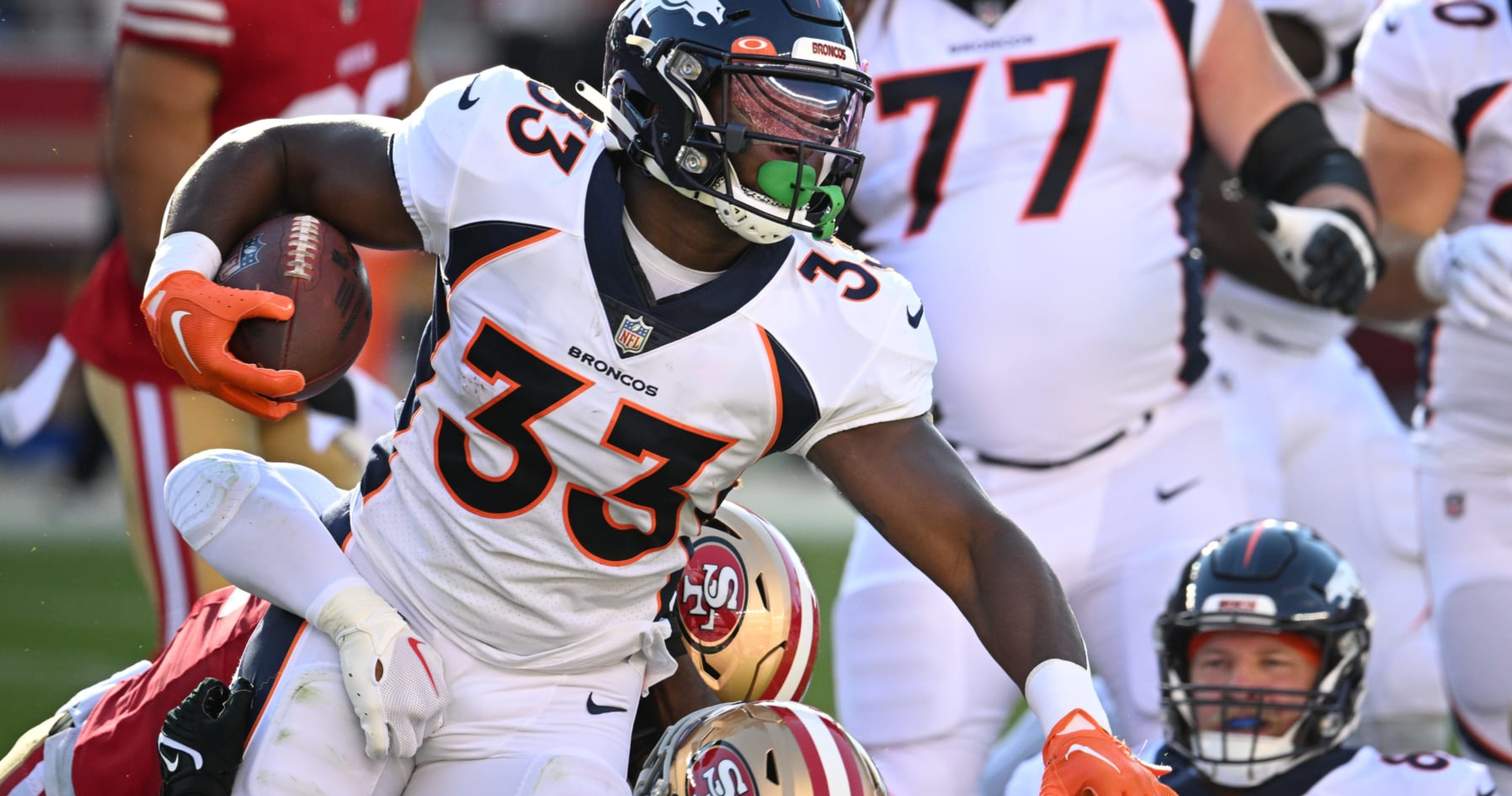 Javonte Williams injury update: Broncos running back exits game