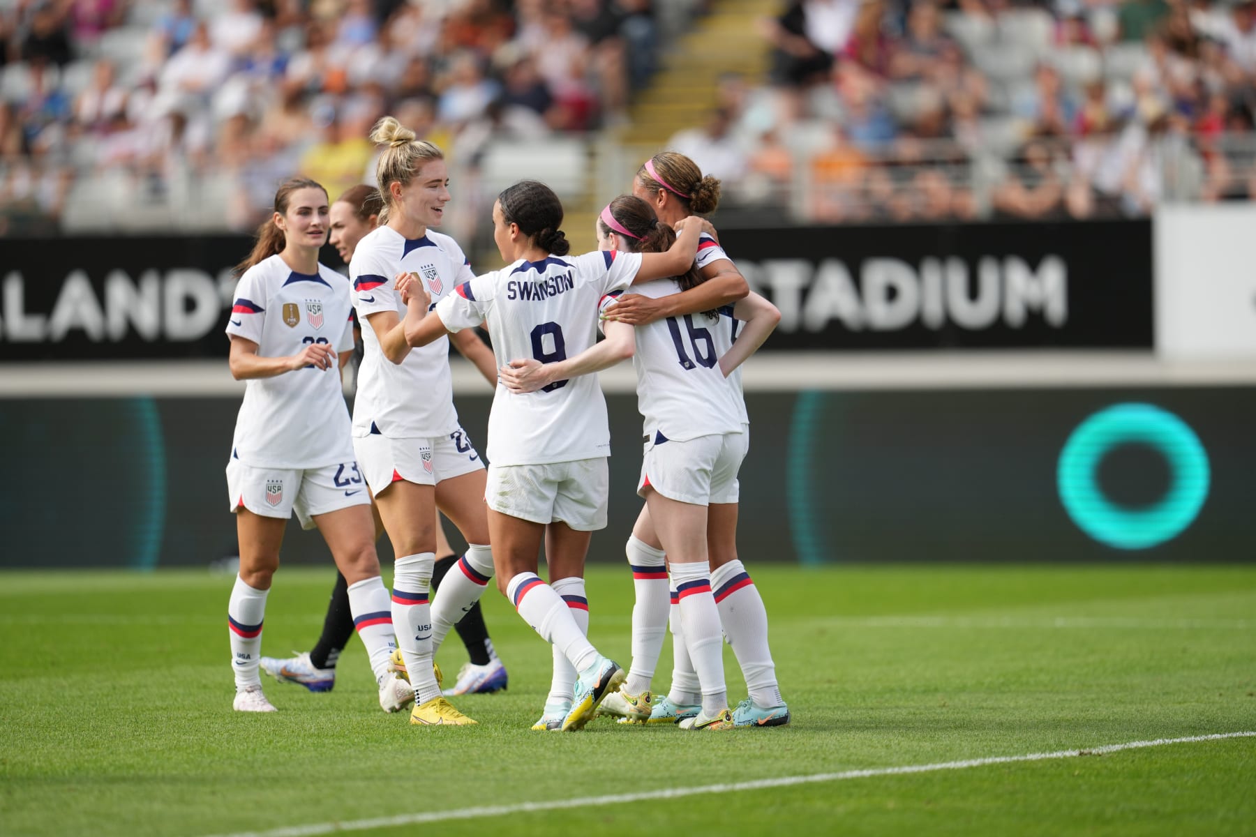 USWNT Deemed 'Absolutely Dominant' by Twitter in 50 Win Over New