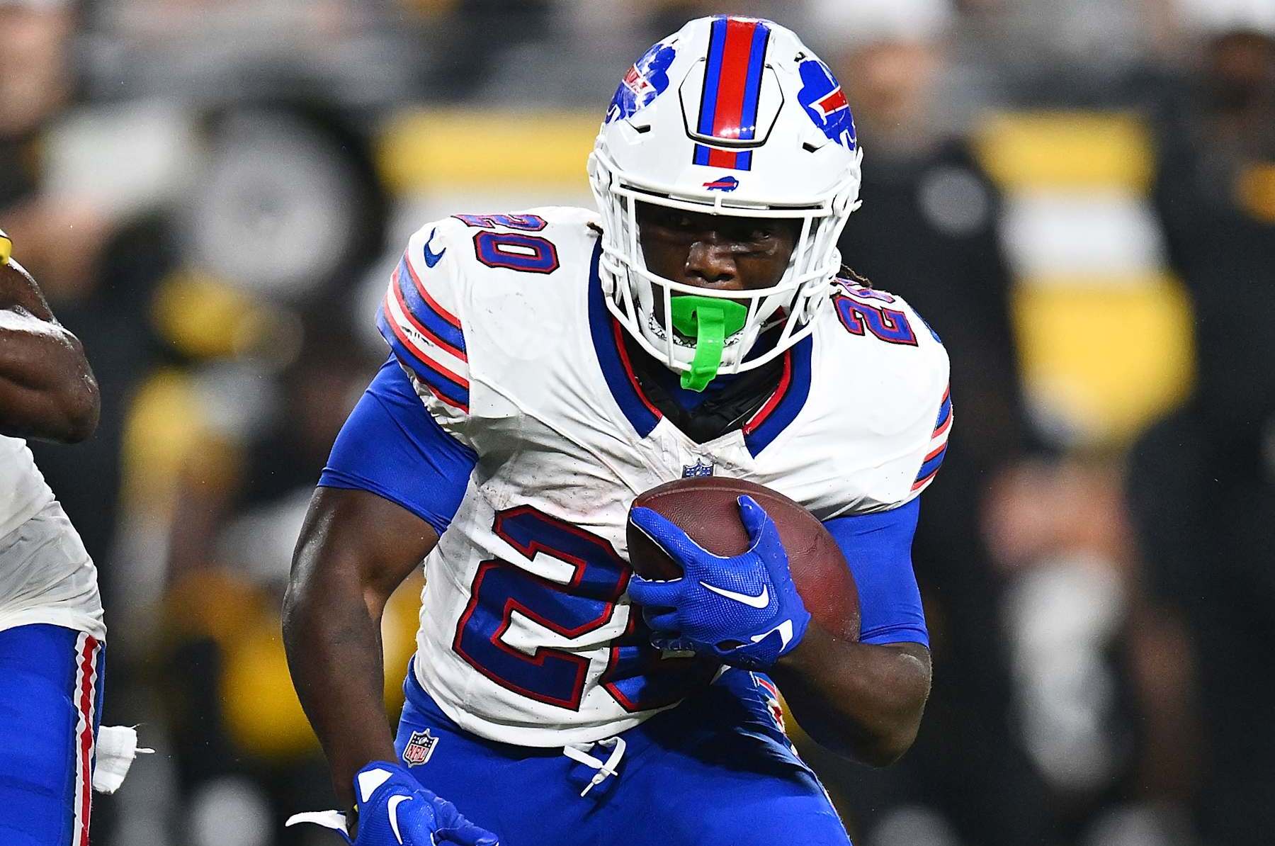 PITTSBURGH, PENNSYLVANIA - AUGUST 17:  Frank Gore Jr. #20 of the Buffalo Bills in action during the preseason game against the Pittsburgh Steelers at Acrisure Stadium on August 17, 2024 in Pittsburgh, Pennsylvania. (Photo by Joe Sargent/Getty Images)