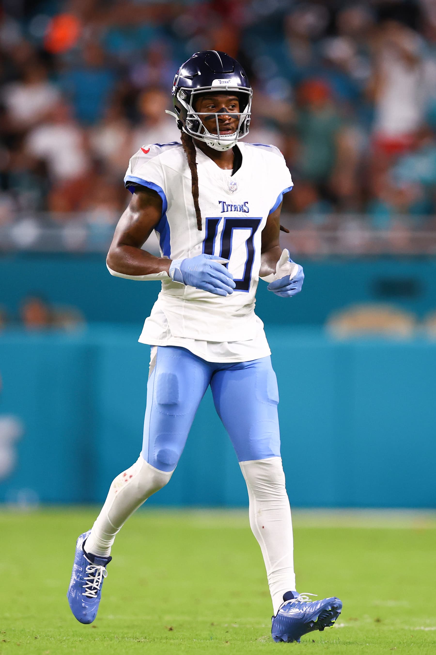 Chiefs, Titans' Depth Chart, Salary Cap, NFL Draft Picks After DeAndre ...