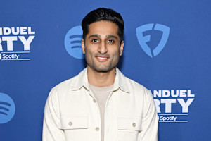 Shams Charania, ESPN Agree to Contract After Adrian Wojnarowski's Retirement