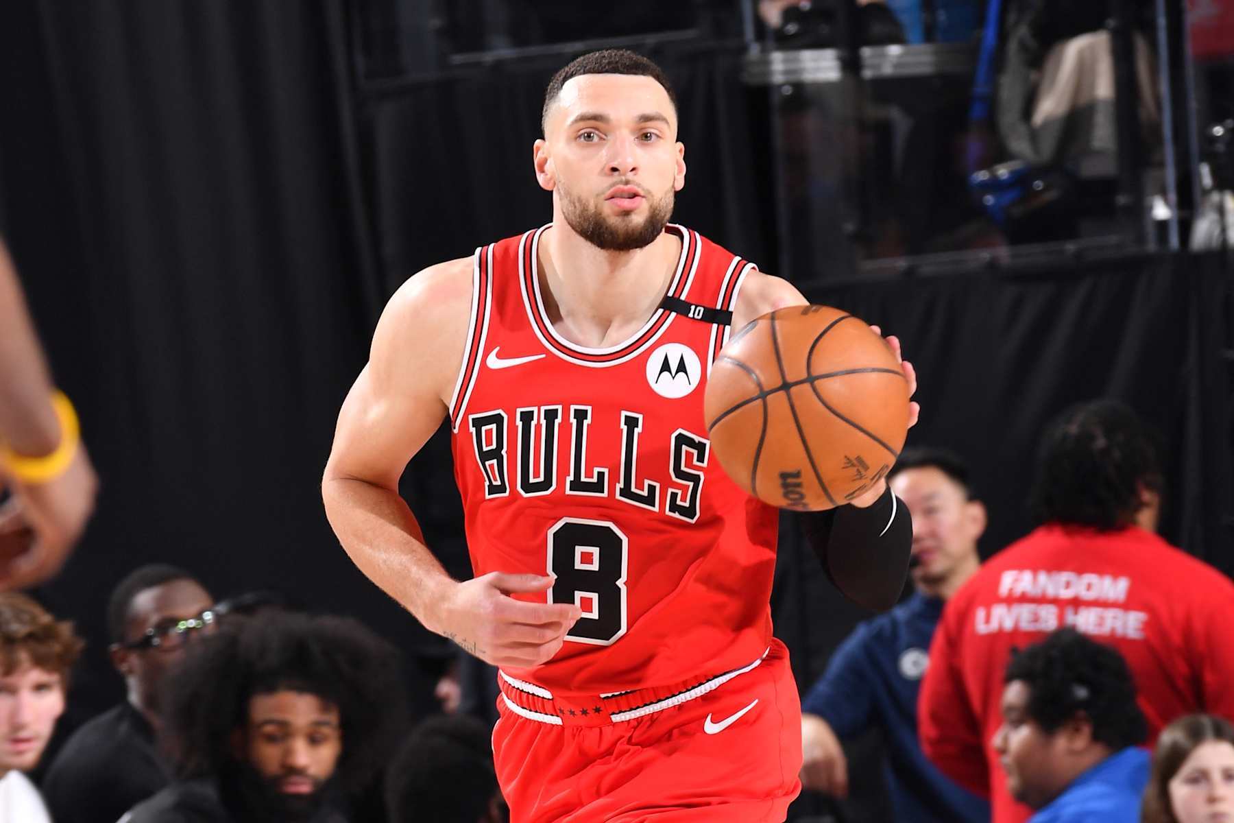 INGLEWOOD, CA - JANUARY 20:  Zach LaVine #8 of the Chicago Bulls dribbles the ball during the game against the LA Clippers on January 20, 2025 at Intuit Dome in Los Angeles, California. NOTE TO USER: User expressly acknowledges and agrees that, by downloading and/or using this Photograph, user is consenting to the terms and conditions of the Getty Images License Agreement. Mandatory Copyright Notice: Copyright 2025 NBAE (Photo by Juan Ocampo/NBAE via Getty Images)