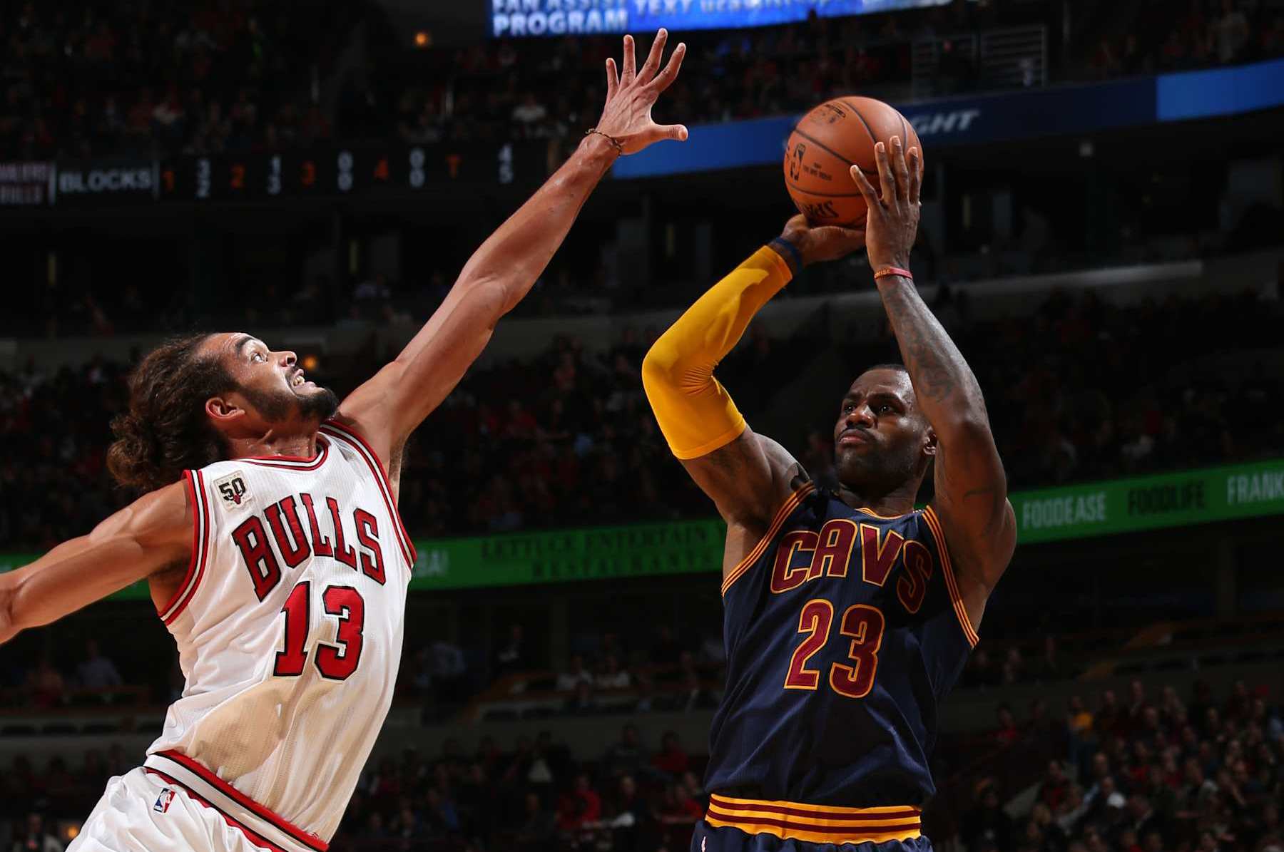 CHICAGO, IL - OCTOBER 27:  LeBron James #23 of the Cleveland Cavaliers shoots against Joakim Noah #13 of the Chicago Bulls on October 27, 2015 at the United Center in Chicago, Illinois. NOTE TO USER: User expressly acknowledges and agrees that, by downloading and or using this Photograph, user is consenting to the terms and conditions of the Getty Images License Agreement. Mandatory Copyright Notice: Copyright 2015 NBAE (Photo by Gary Dineen/NBAE via Getty Images)