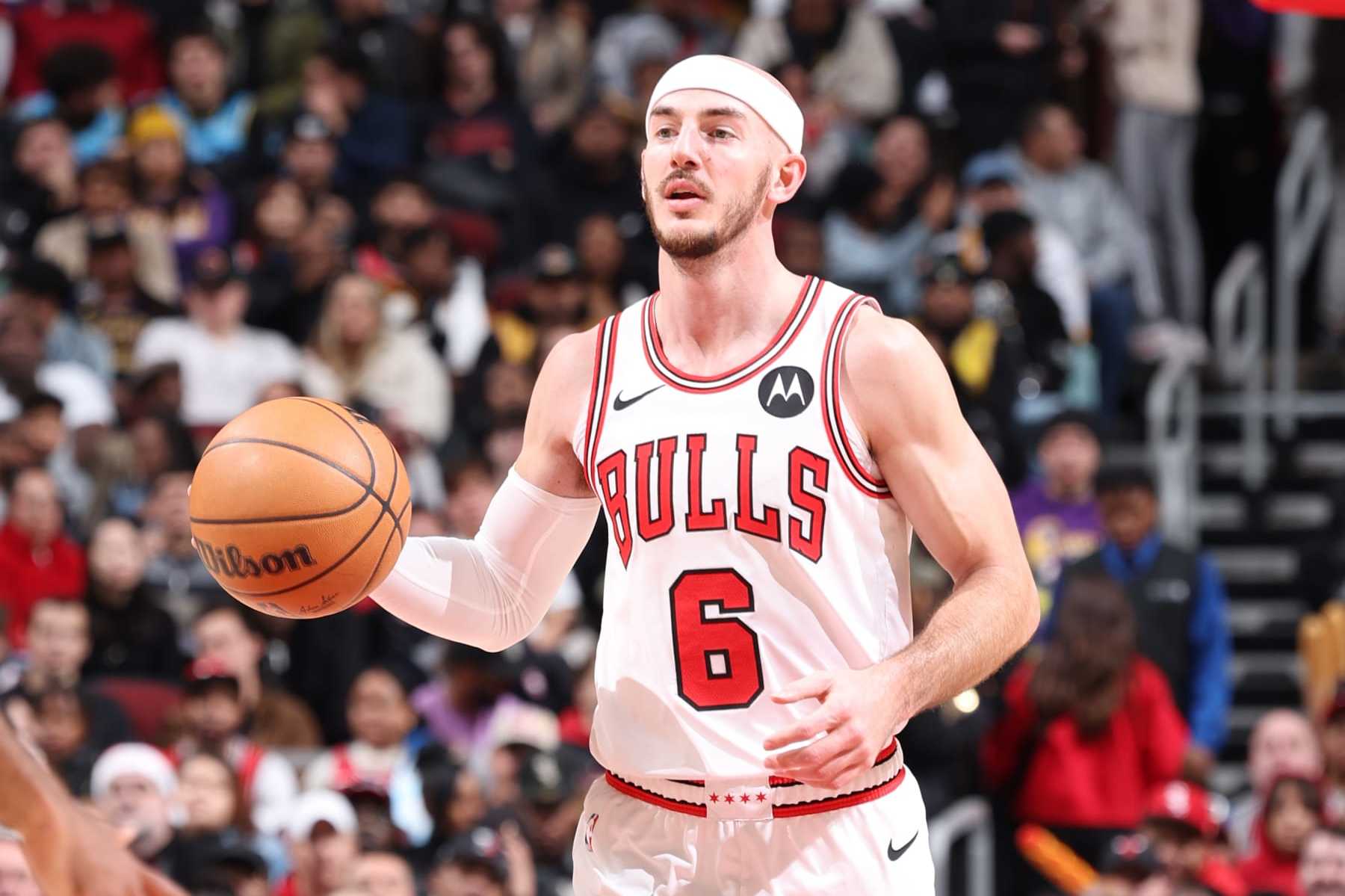 CHICAGO, IL - DECEMBER 20: Alex Caruso #6 of the Chicago Bulls handles the ball during the game against the Los Angeles Lakers on December 20, 2023 at United Center in Chicago, Illinois. NOTE TO USER: User expressly acknowledges and agrees that, by downloading and or using this photograph, User is consenting to the terms and conditions of the Getty Images License Agreement. Mandatory Copyright Notice: Copyright 2023 NBAE (Photo by Jeff Haynes/NBAE via Getty Images)