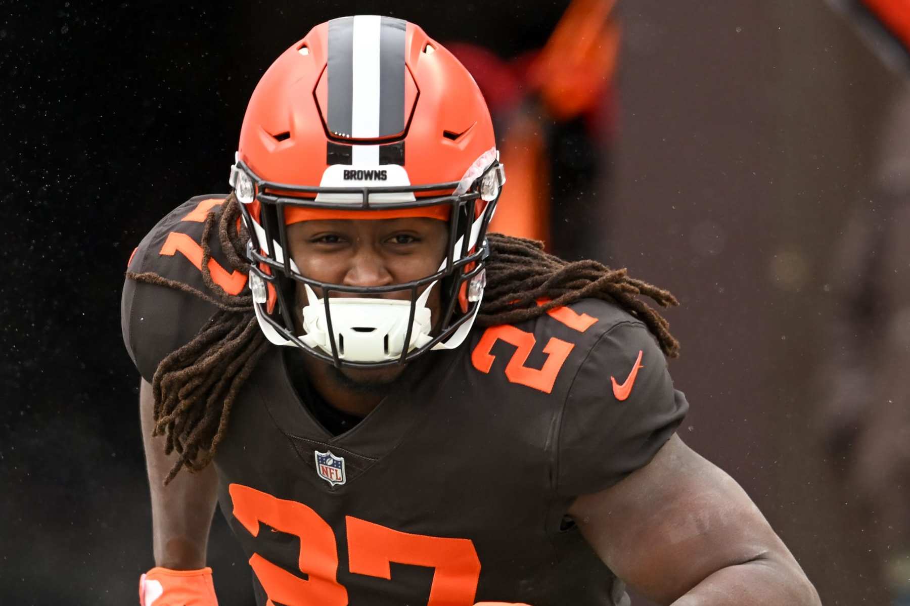 WATCH: Browns RB Kareem Hunt scores first (and second) touchdown of season