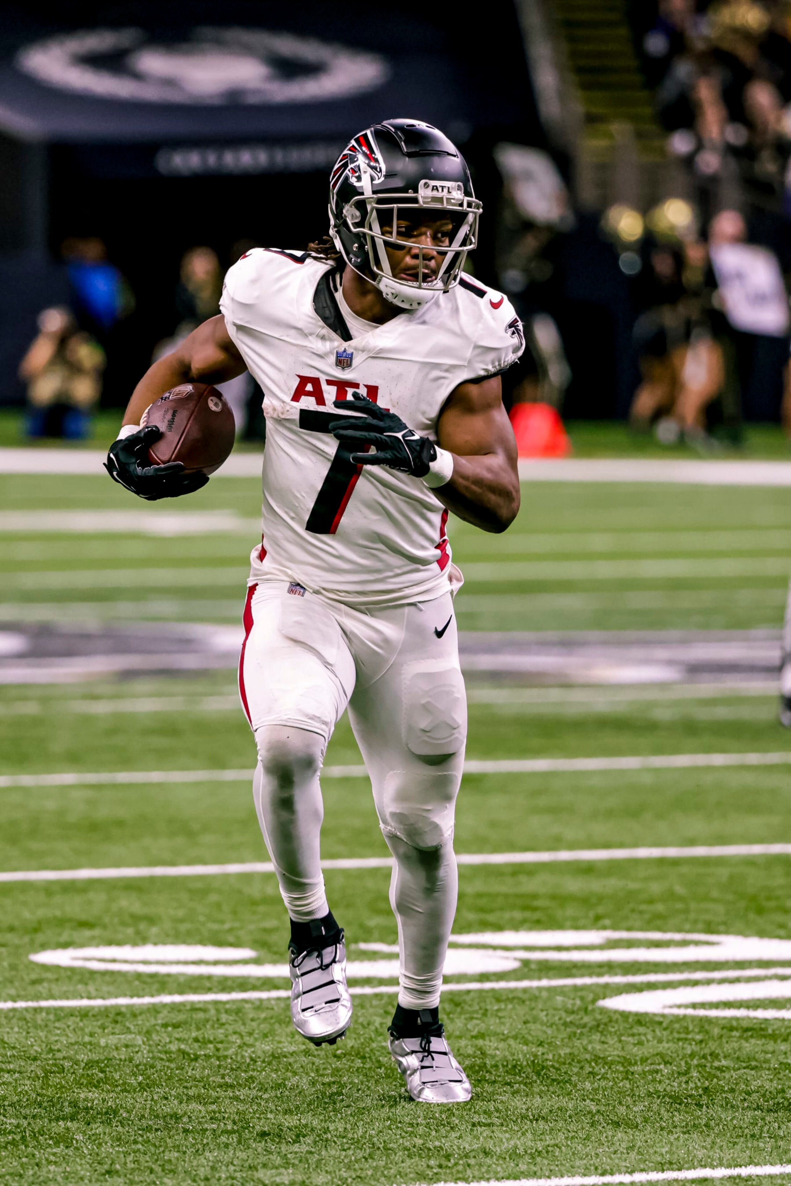 Atlanta Falcons running back Bijan Robinson