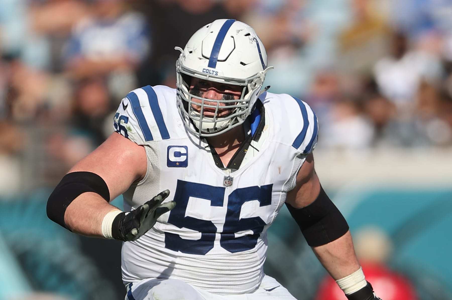 JACKSONVILLE, FL - JANUARY 09: Indianapolis Colts guard Quenton Nelson (56) backpedals as he blocks for Indy during the game between the Indianapolis Colts and the Jacksonville Jaguars on January 9, 2022 at TIAA Bank Field in Jacksonville, FL (Photo by Icon Sportswire)