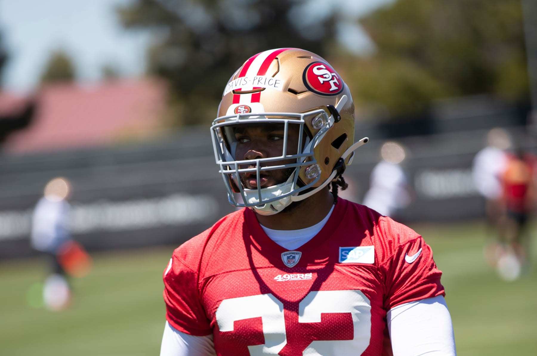 49ers take Davis-Price in 3rd round