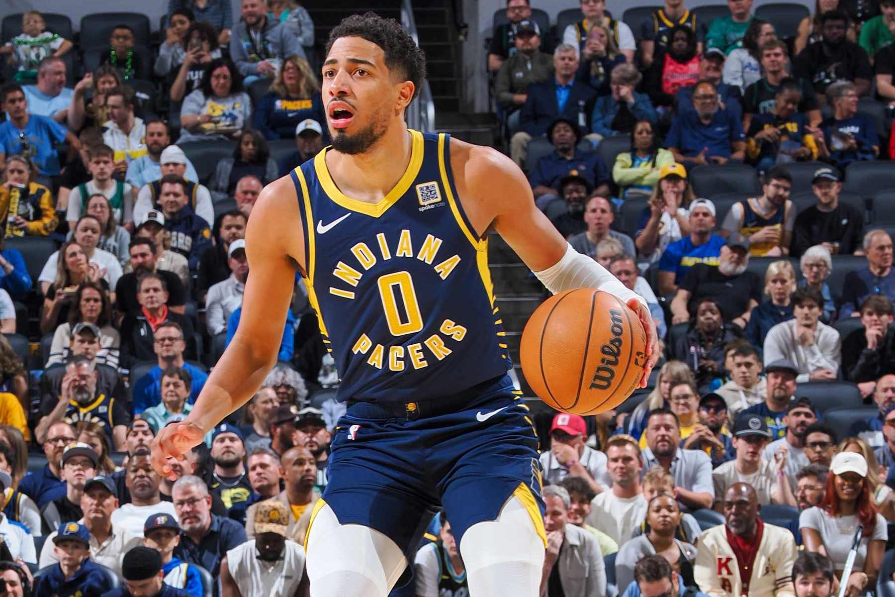 INDIANAPOLIS, IN - OCTOBER 30: Tyrese Haliburton #0 of the Indiana Pacers dribbles the ball during the game on October 30, 2024 at Gainbridge Fieldhouse in Indianapolis, Indiana. NOTE TO USER: User expressly acknowledges and agrees that, by downloading and or using this Photograph, user is consenting to the terms and conditions of the Getty Images License Agreement. Mandatory Copyright Notice: Copyright 2024 NBAE (Photo by Ron Hoskins/NBAE via Getty Images)