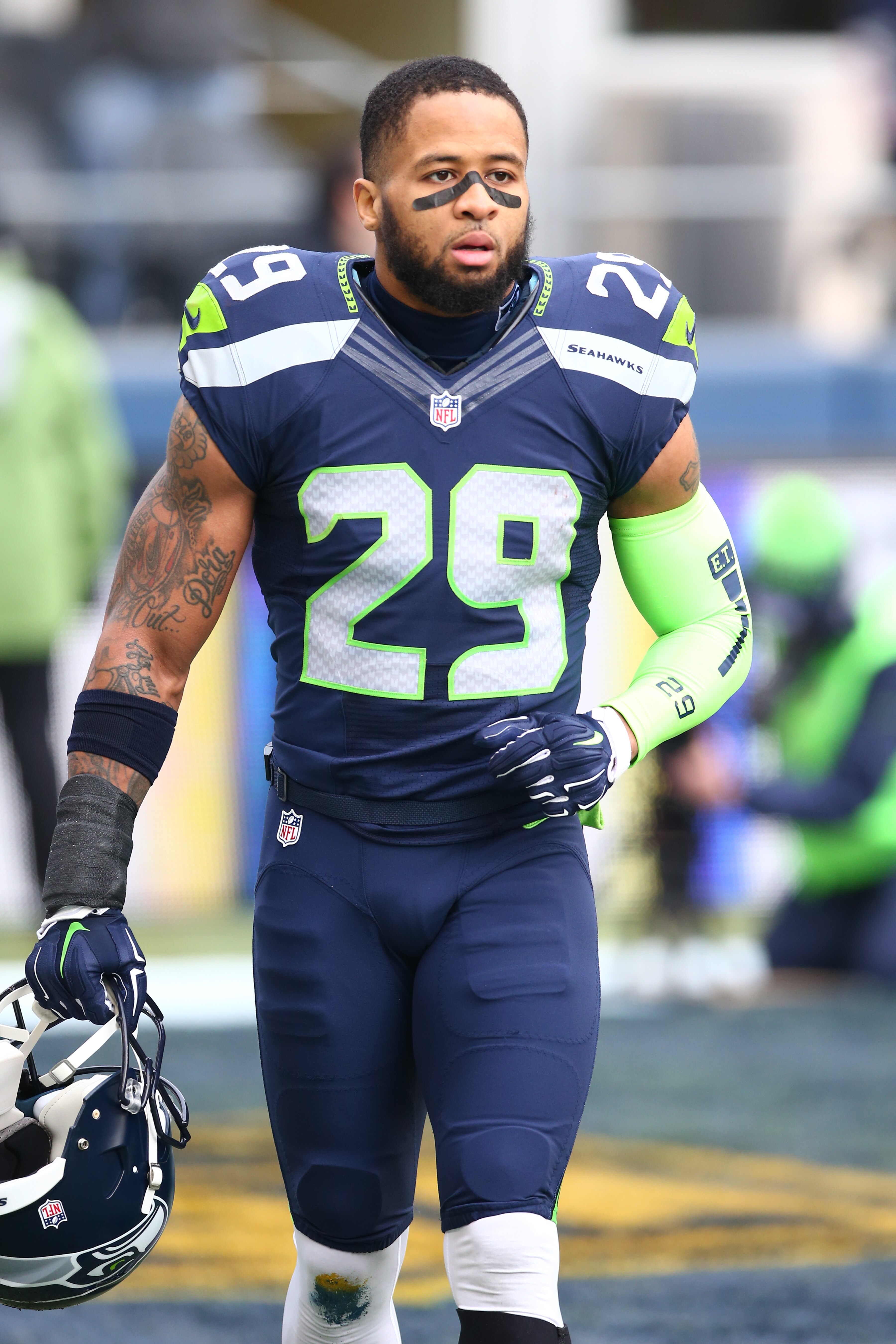 Earl Thomas Allegedly Violates Protective Order; Felony Arrest Warrant Issued