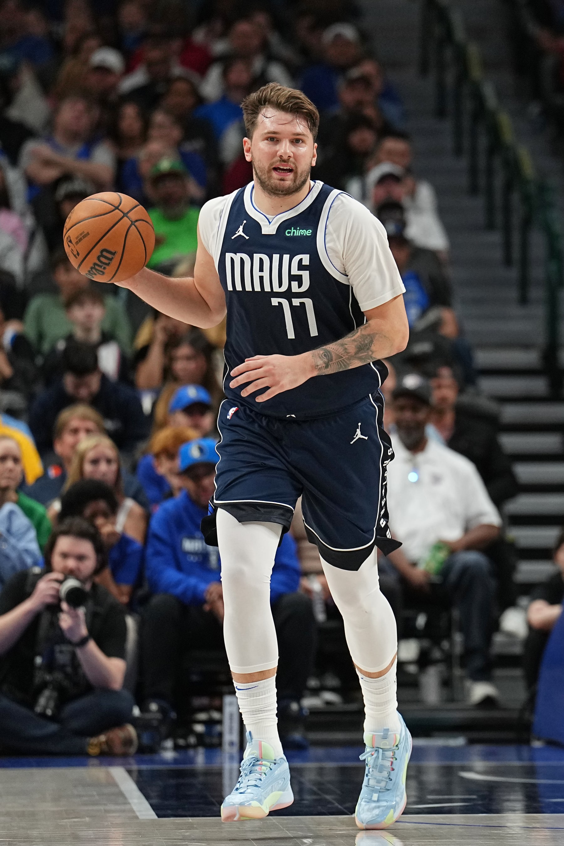 Luka Dončić Gets NBA MVP Hype from Fans as Mavs Beat Shai Gilgeous-Alexander, Thunder - Vimarsana News