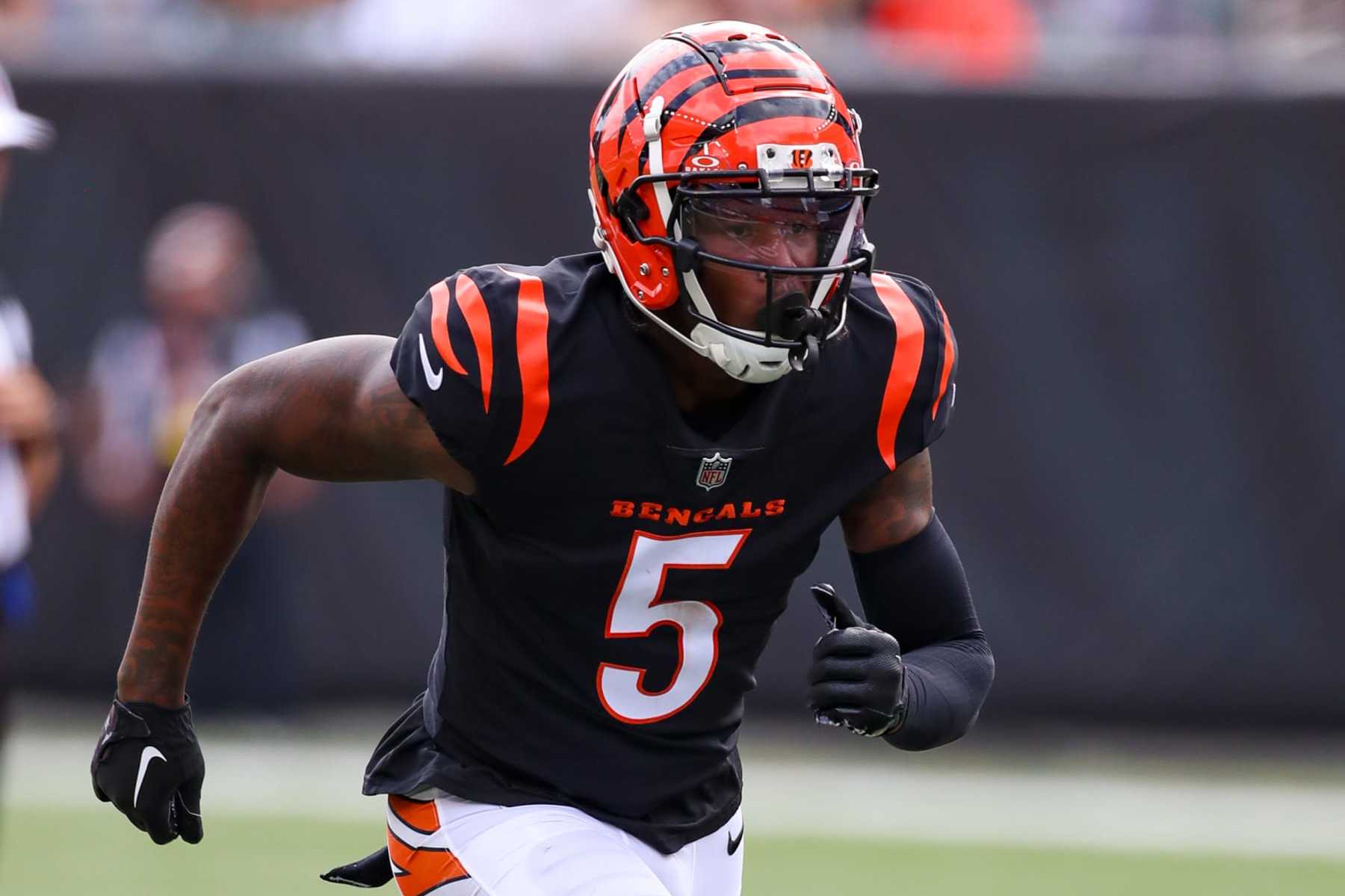 CINCINNATI, OH - SEPTEMBER 17: Cincinnati Bengals wide receiver Tee Higgins (5) in action during the game against the Baltimore Ravens and the Cincinnati Bengals on September 17, 2023, at Paycor Stadium in Cincinnati, OH. (Photo by Ian Johnson/Icon Sportswire via Getty Images
