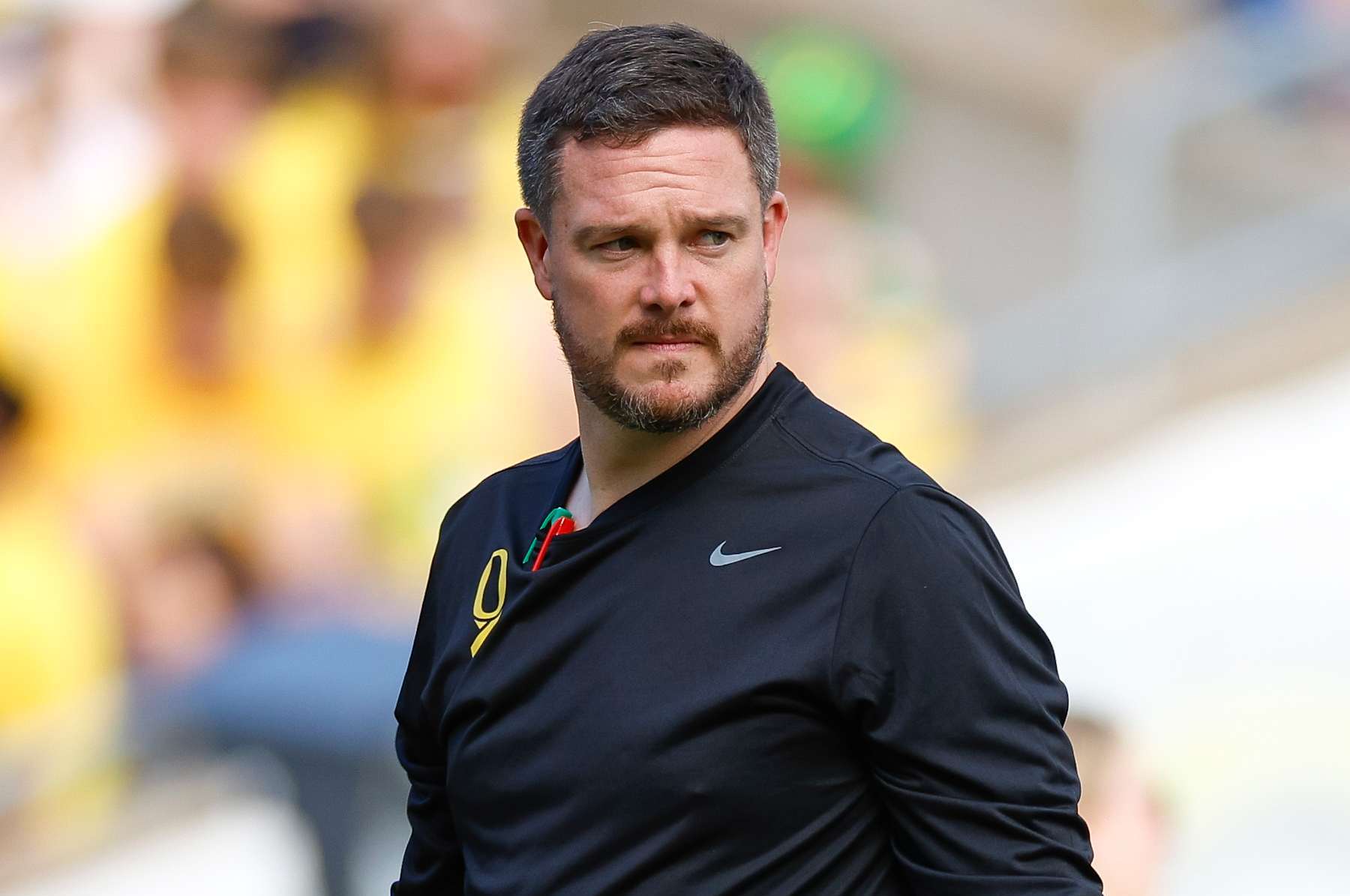 EUGENE, OREGON - OCTOBER 26: Head coach Dan Lanning of the Oregon Ducks on the field for warm ups prior to a game against the Illinois Fighting Illini at Autzen Stadium on October 26, 2024 in Eugene, Oregon. (Photo by Brandon Sloter/Image Of Sport/Getty Images)