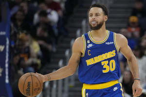 Warriors' Stephen Curry Names His All-Time NBA Starting 5 with Michael Jordan, More