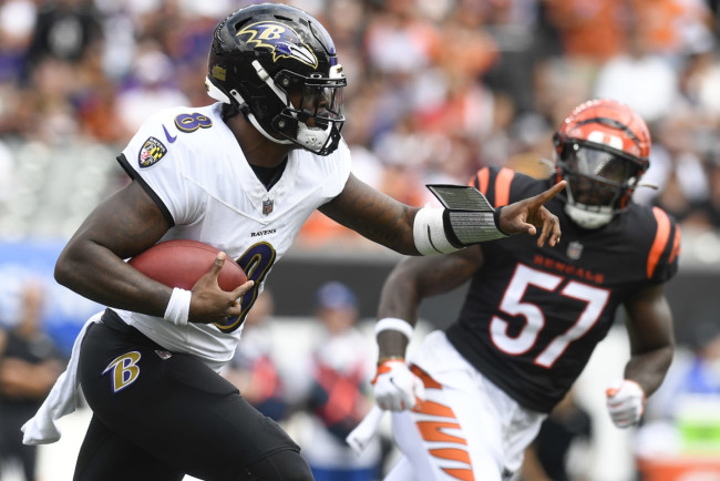 Ravens QB Coach Shares Why He Isn't Worried About Lamar Jackson's Contract  - Sports Illustrated