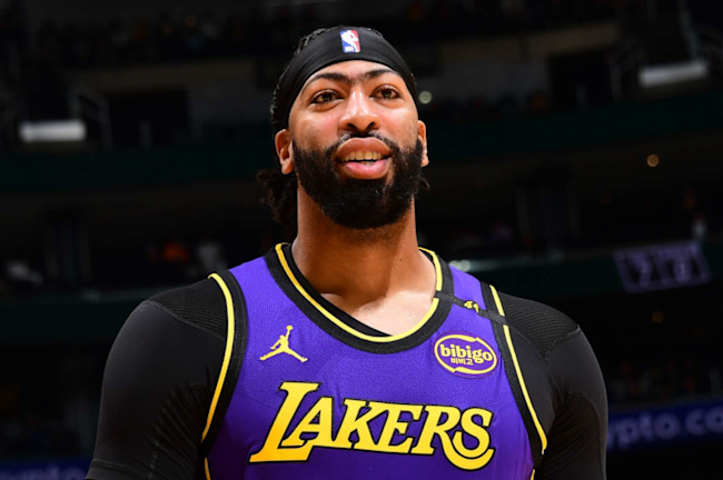 Lebron bleacher report sales