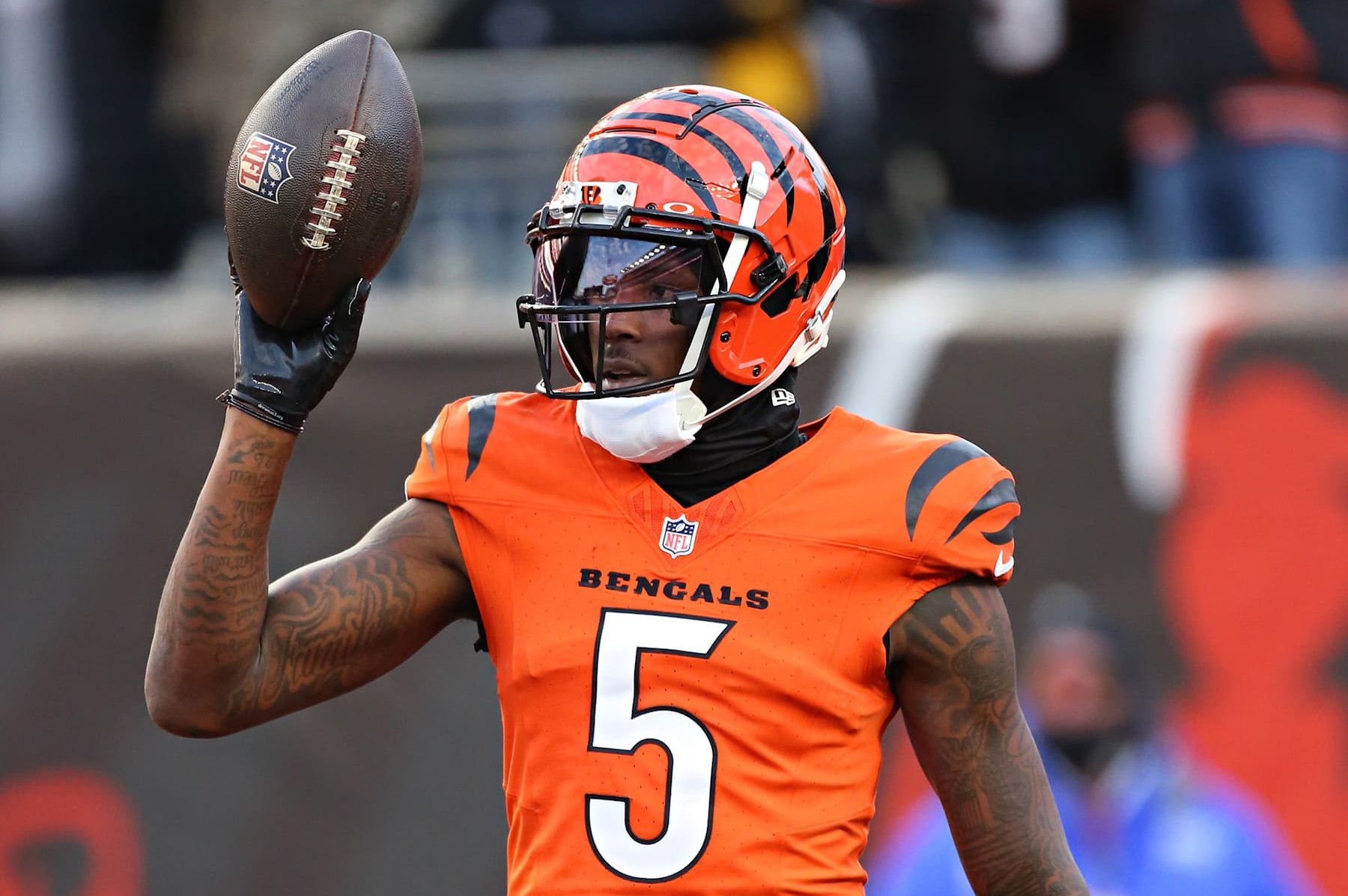 CINCINNATI, OH - DECEMBER 01 - Cincinnati Bengals wide receiver Tee Higgins (5) celebrates a touchdown in a game between the Pittsburgh Steelers and the Cincinnati Bengals at Paycor Stadium on Sunday, December 1, 2024. (Photo by Jeff Moreland/Icon Sportswire via Getty Images)