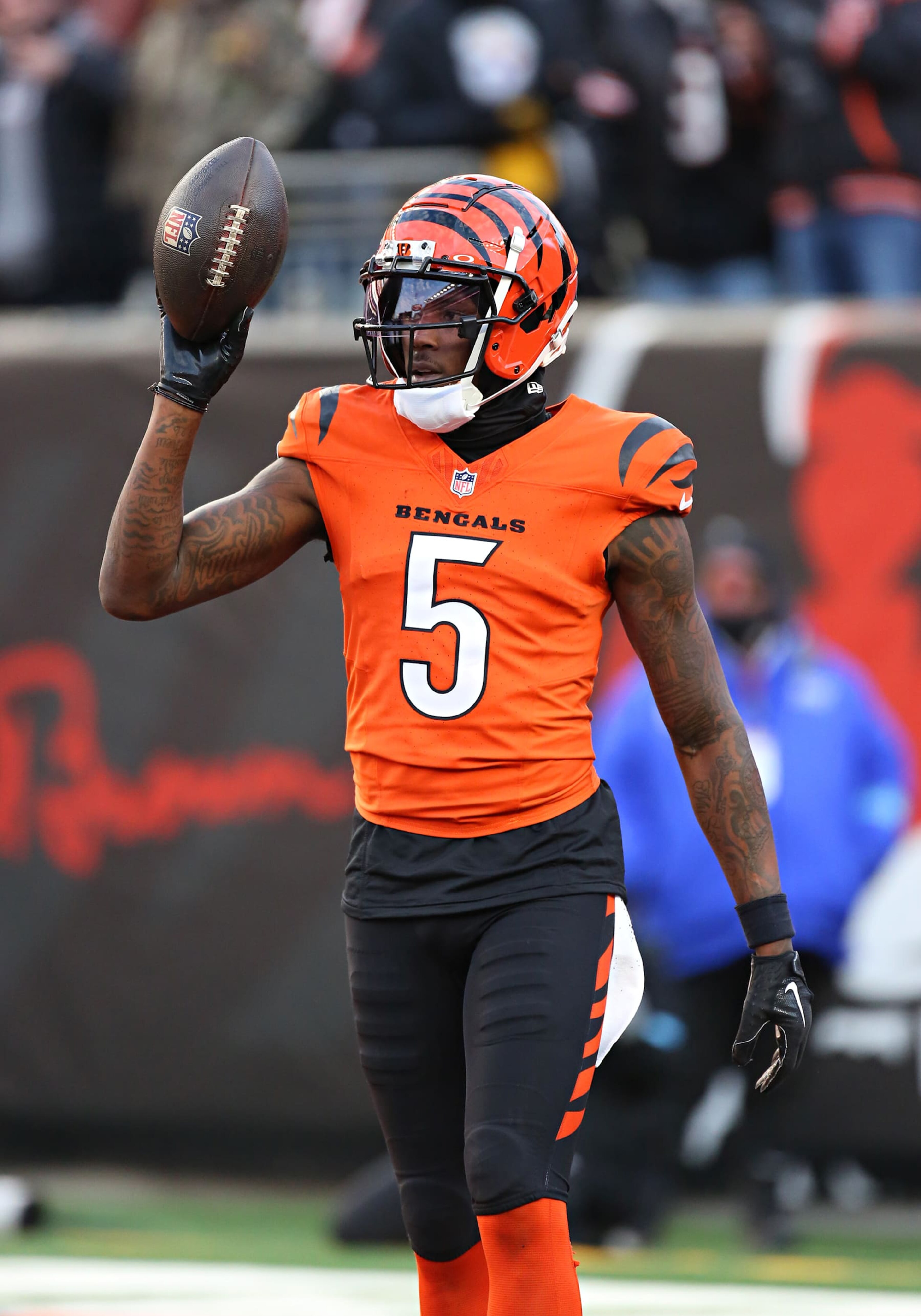 CINCINNATI, OH - DECEMBER 01 - Cincinnati Bengals wide receiver Tee Higgins (5) celebrates a touchdown in a game between the Pittsburgh Steelers and the Cincinnati Bengals at Paycor Stadium on Sunday, December 1, 2024. (Photo by Jeff Moreland/Icon Sportswire via Getty Images)