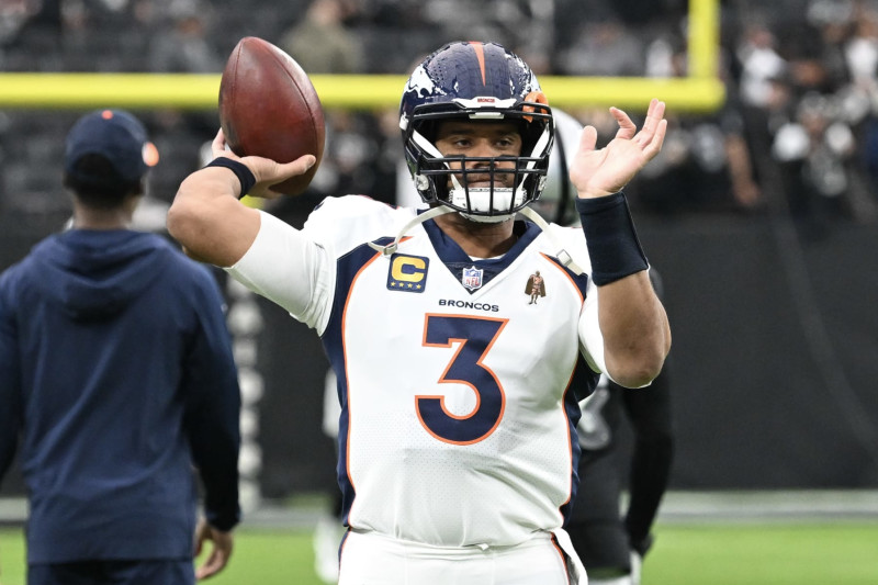 LAS VEGAS, NEVADA - JANUARY 07: Quarterback Russell Wilson #3 of the Denver Broncos warms up against the Las Vegas Raiders at Allegiant Stadium on January 07, 2024 in Las Vegas, Nevada. The Raiders defeated the Broncos 27-14. (Photo by Candice Ward/Getty Images)