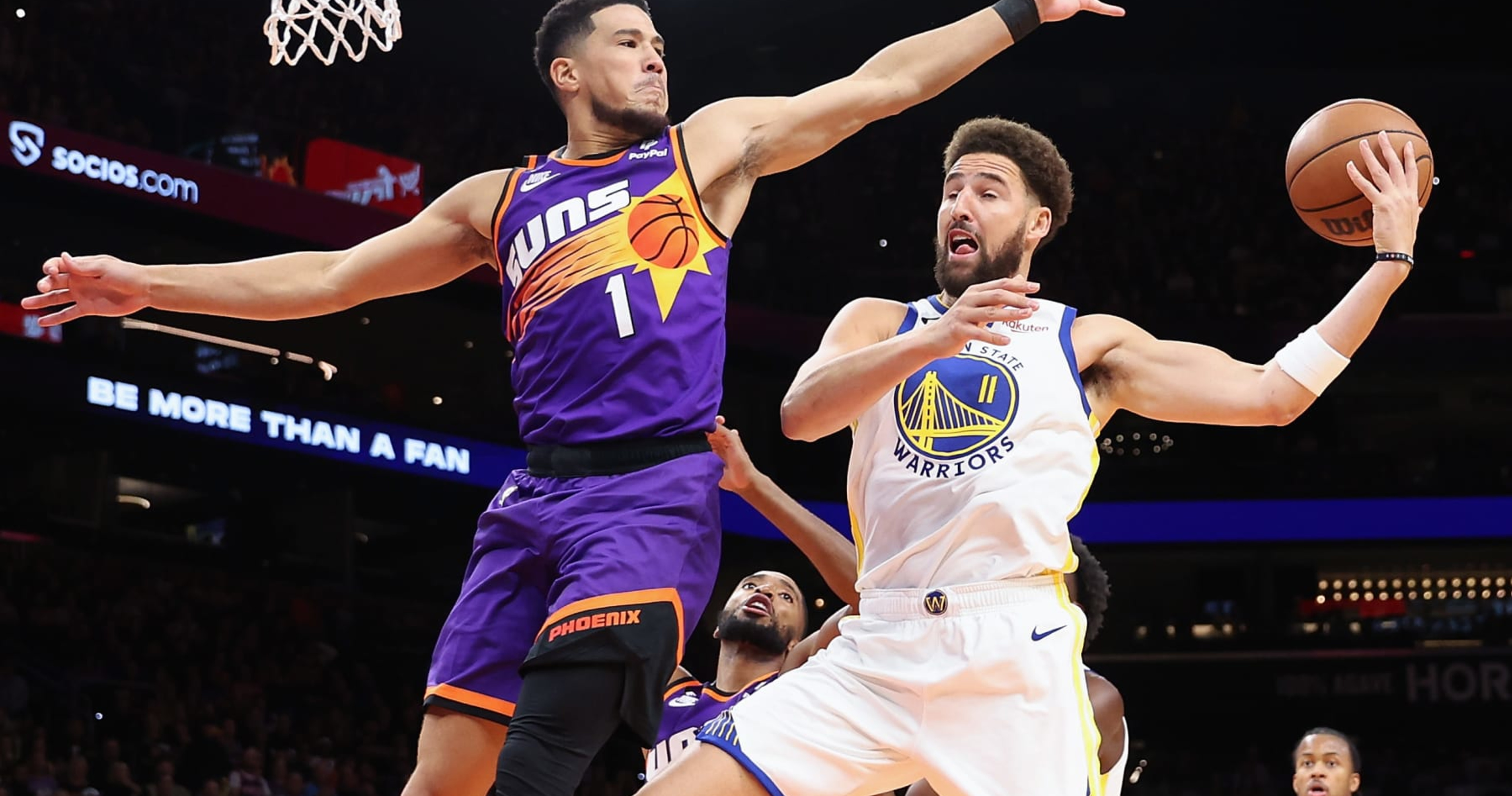 Klay Thompson receives 1st career ejection after heated exchange with Devin  Booker, Suns
