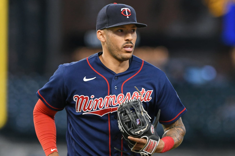 Carlos correa baseball glove sales