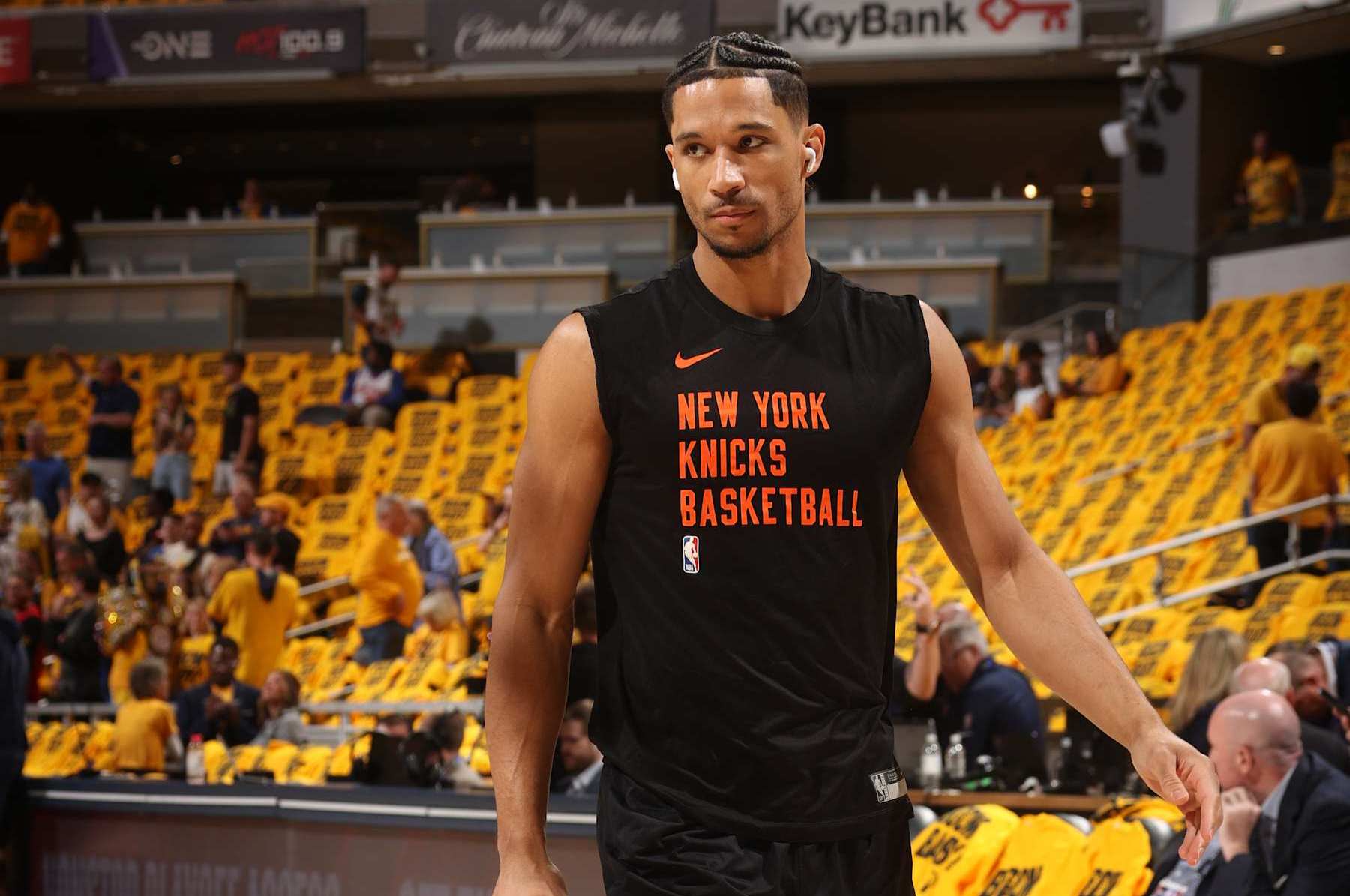 INDIANAPOLIS, IN - MAY 10: Josh Hart #3 of the New York Knicks warms up before the game against the Indiana Pacers during Round 2 Game 3 of the 2024 NBA Playoffs on May 10, 2024 at Gainbridge Fieldhouse in Indianapolis, Indiana. NOTE TO USER: User expressly acknowledges and agrees that, by downloading and or using this Photograph, user is consenting to the terms and conditions of the Getty Images License Agreement. Mandatory Copyright Notice: Copyright 2024 NBAE (Photo by Nathaniel S. Butler/NBAE via Getty Images)
