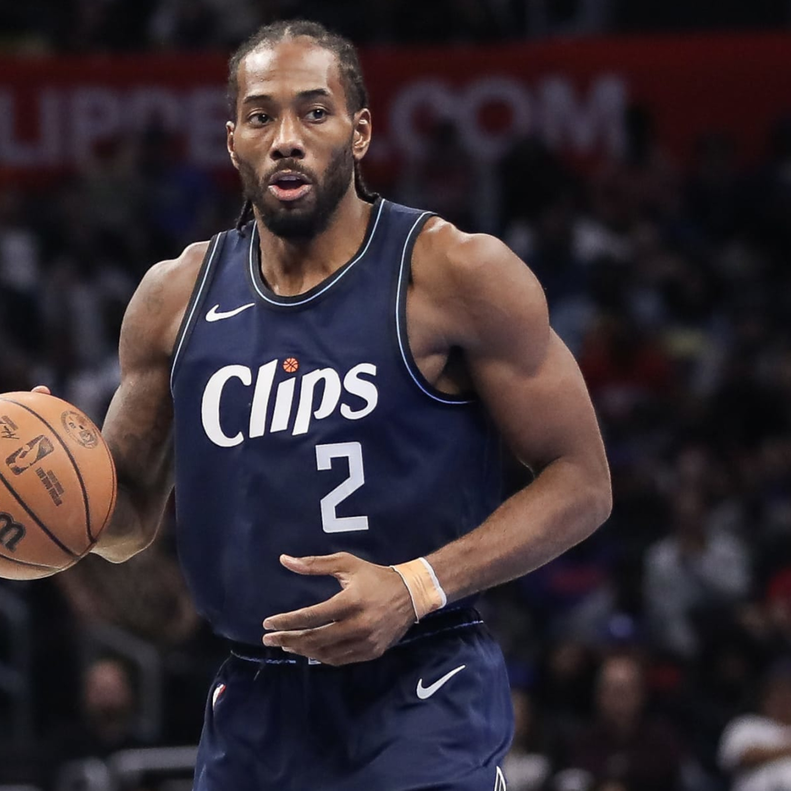 Spurs fans kawhi deals