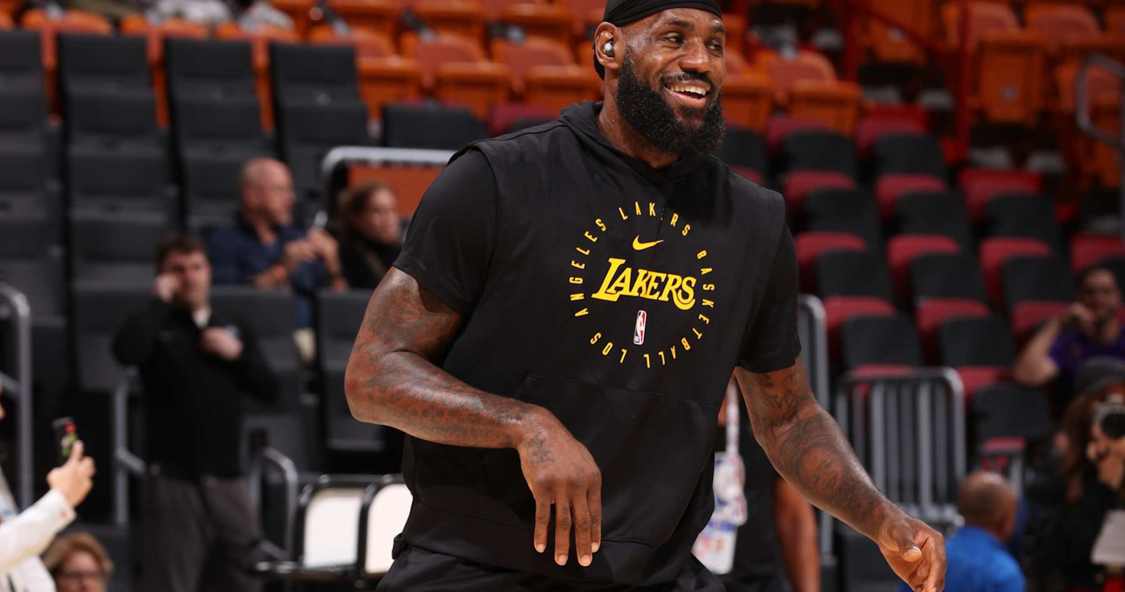 NBA Exec: LeBron James Rumors ‘Not Even a Discussion’ Due to Lakers No-Trade Clause