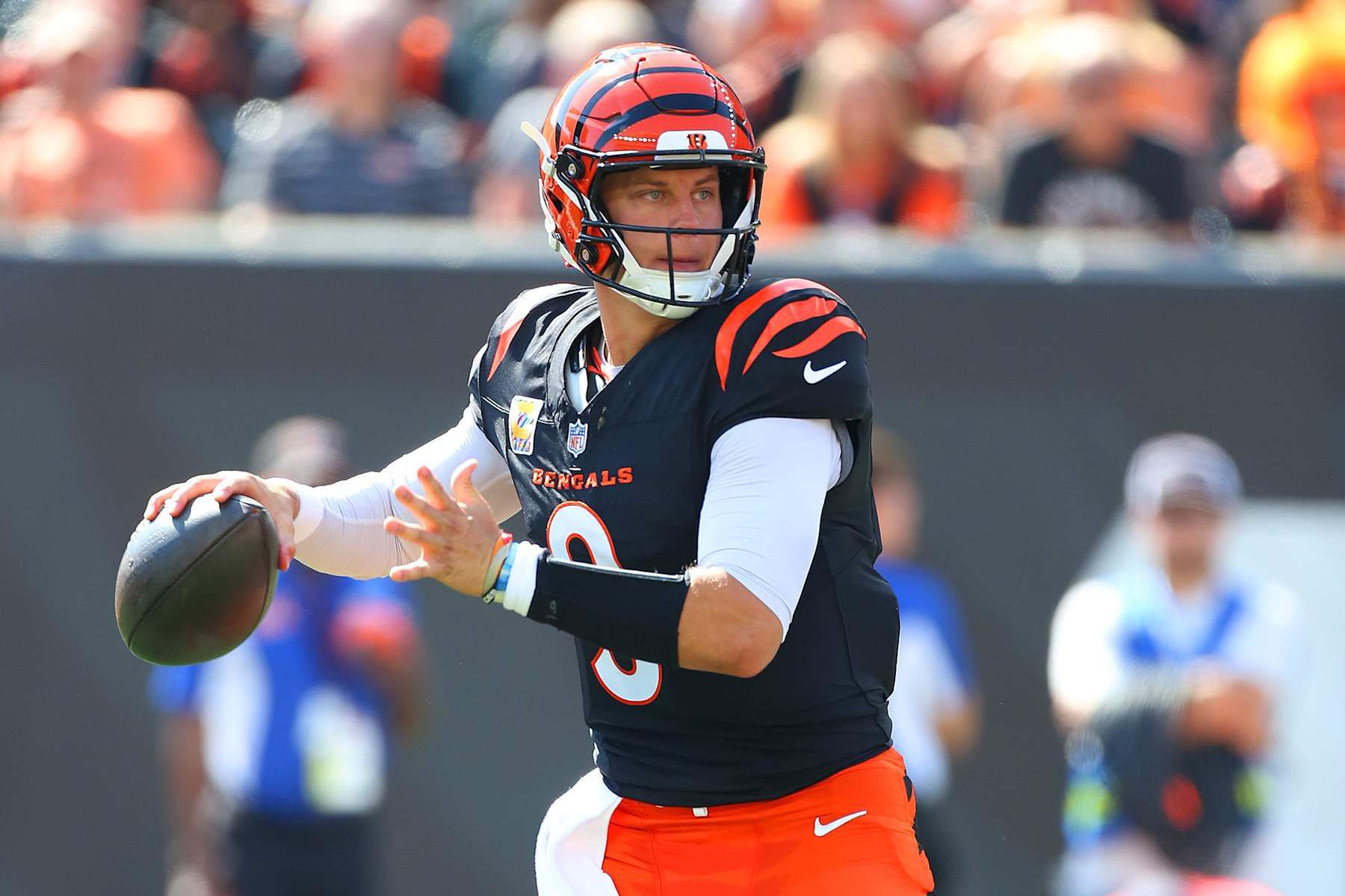 CINCINNATI, OH - OCTOBER 06 - Cincinnati Bengals quarterback Joe Burrow (9) in a game between the Baltimore Ravens and the Cincinnati Bengals at Paycor Stadium on Sunday, October 6, 2024. (Photo by Jeff Moreland/Icon Sportswire via Getty Images)