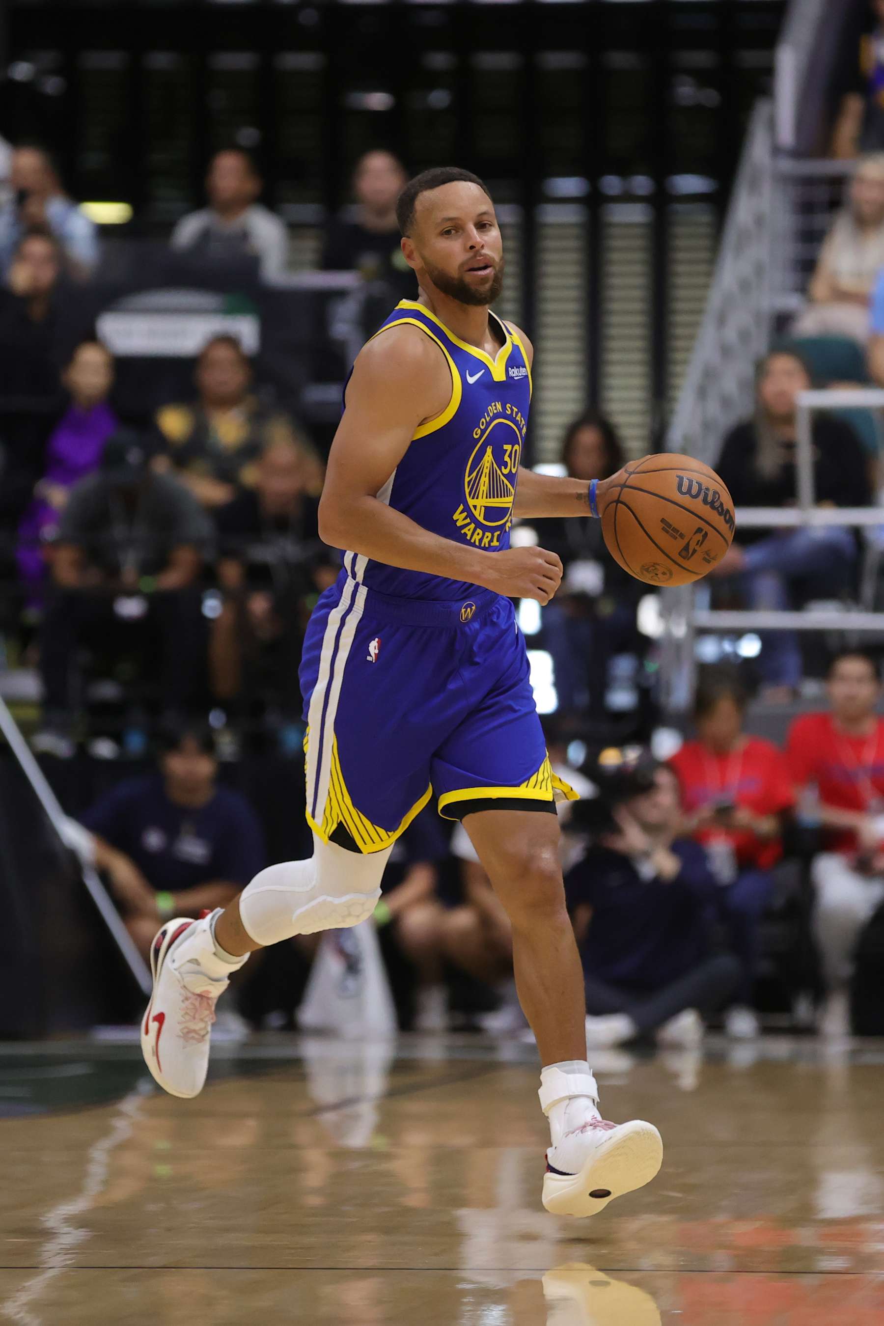 HONOLULU, HI - OCTOBER 5: Stephen Curry #30 of the Golden State Warriors dribbles the ball during the game against the Los Angeles Clippers on October 5, 2024 at the Stan Sheriff Center in Honolulu, Hawaii. NOTE TO USER: User expressly acknowledges and agrees that, by downloading and/or using this Photograph, user is consenting to the terms and conditions of the Getty Images License Agreement. Mandatory Copyright Notice: Copyright 2024 NBAE (Photo by Andrew Lee/NBAE via Getty Images)