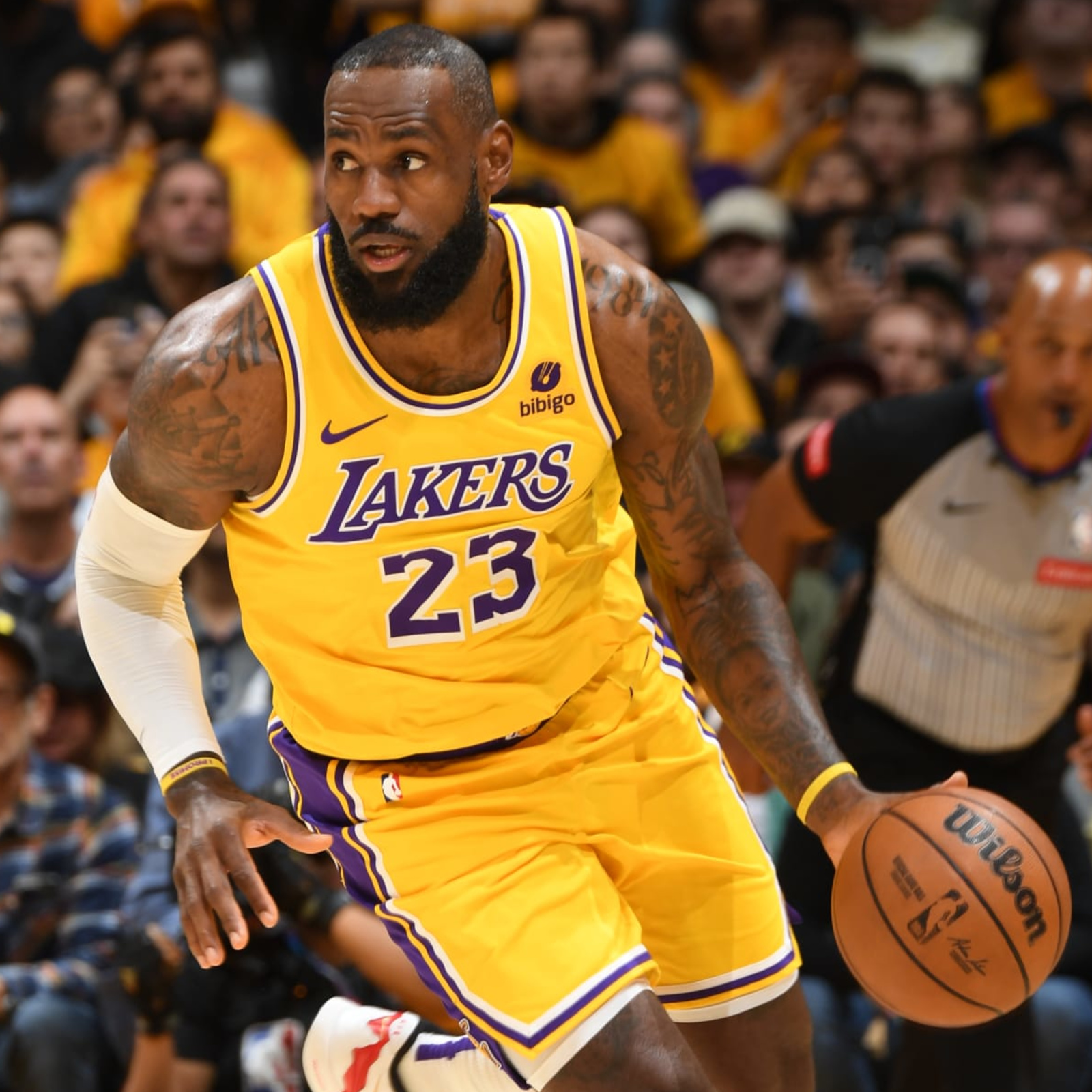 Lebron leaving lakers deals