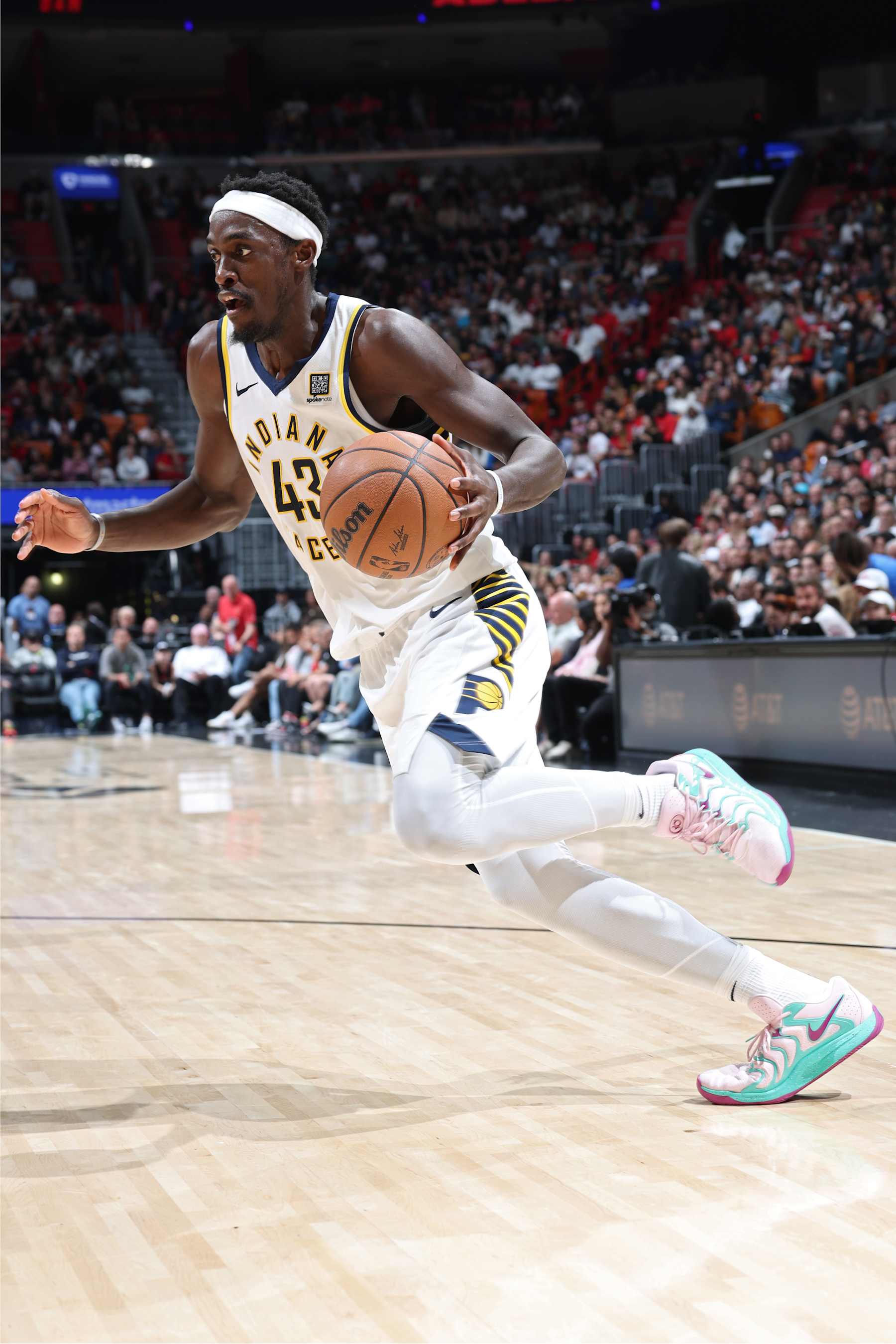 MIAMI, FL - JANUARY 02: Pascal Siakam #43 of the Indiana Pacers handles the ball during the game against the Miami Heat on January 02, 2024 at Kaseya Center in Miami, Florida. NOTE TO USER: User expressly acknowledges and agrees that, by downloading and or using this Photograph, user is consenting to the terms and conditions of the Getty Images License Agreement. Mandatory Copyright Notice: Copyright 2024 NBAE (Photo by Jeff Haynes/NBAE via Getty Images)